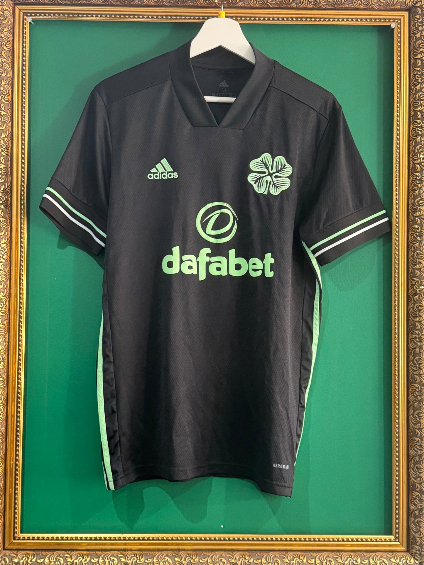 Celtic 2020/21 third shirt medium Brown 8