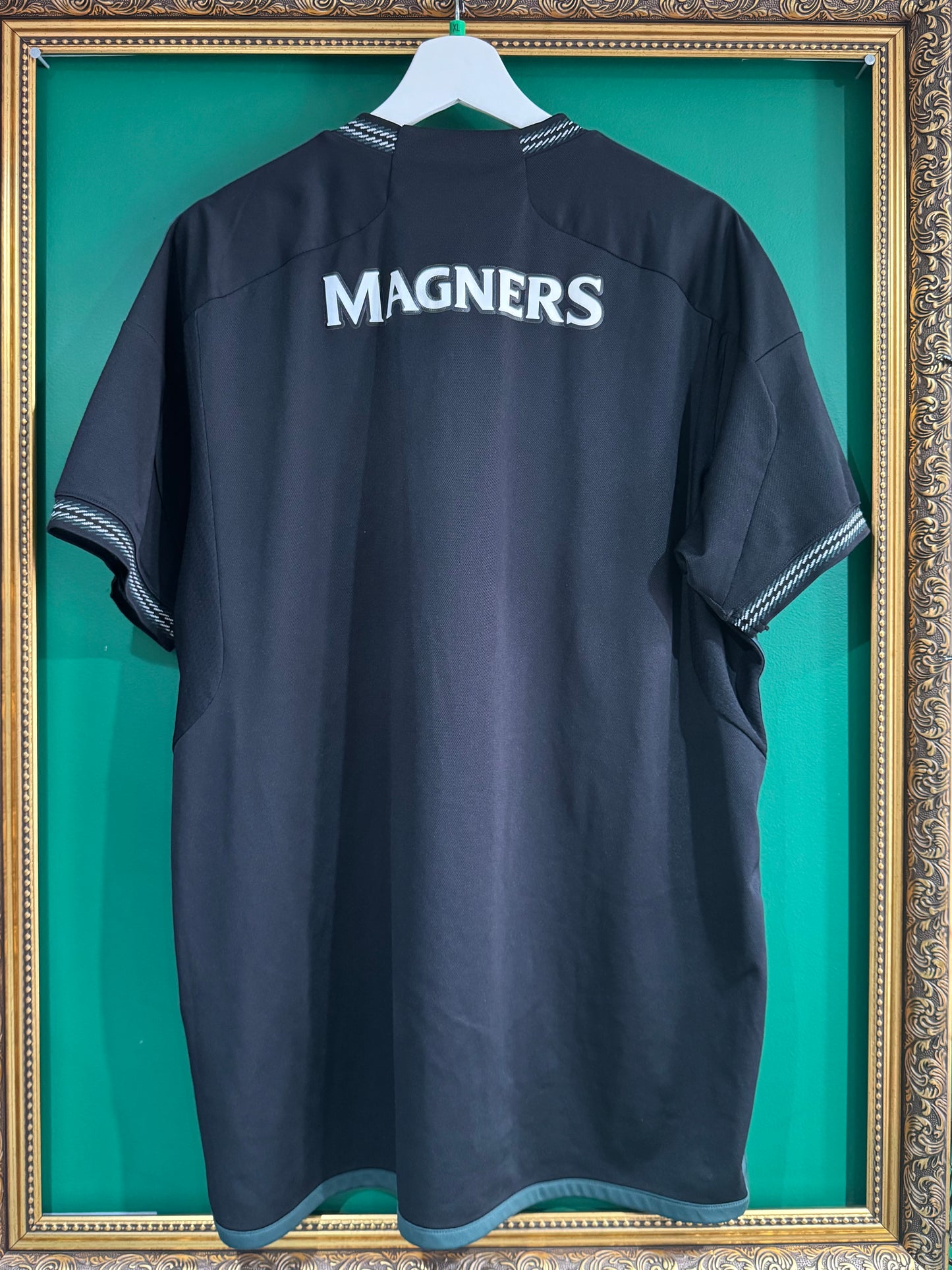 Celtic 2023/24 away shirt xlarge