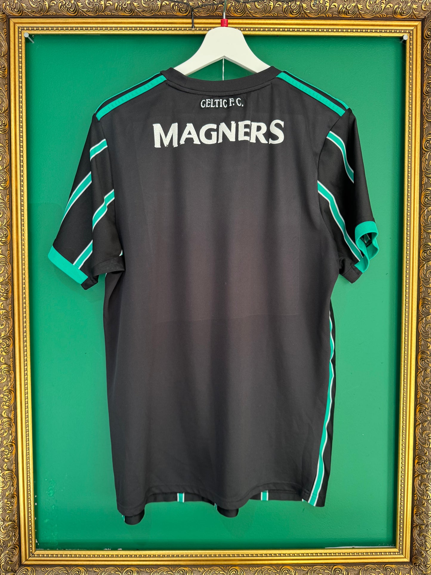 Celtic 2022/23 away large