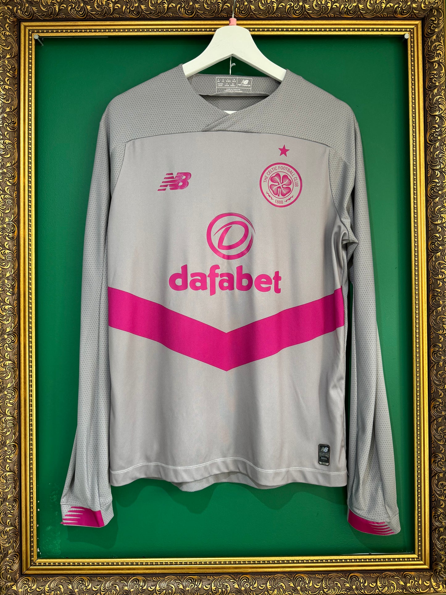 Celtic 2019/20 third small