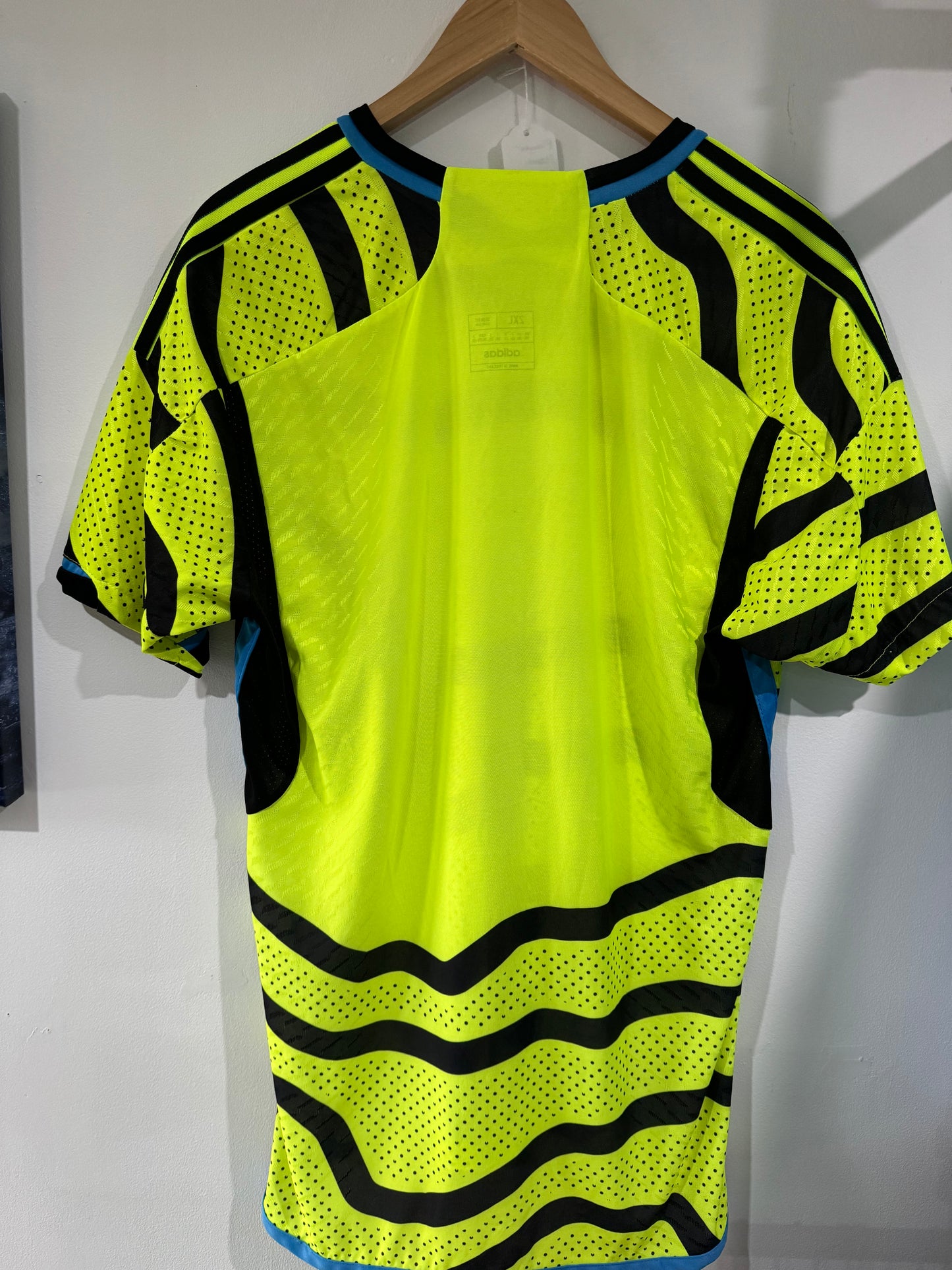 Arsenal 2023/24 away xxlarge player issue