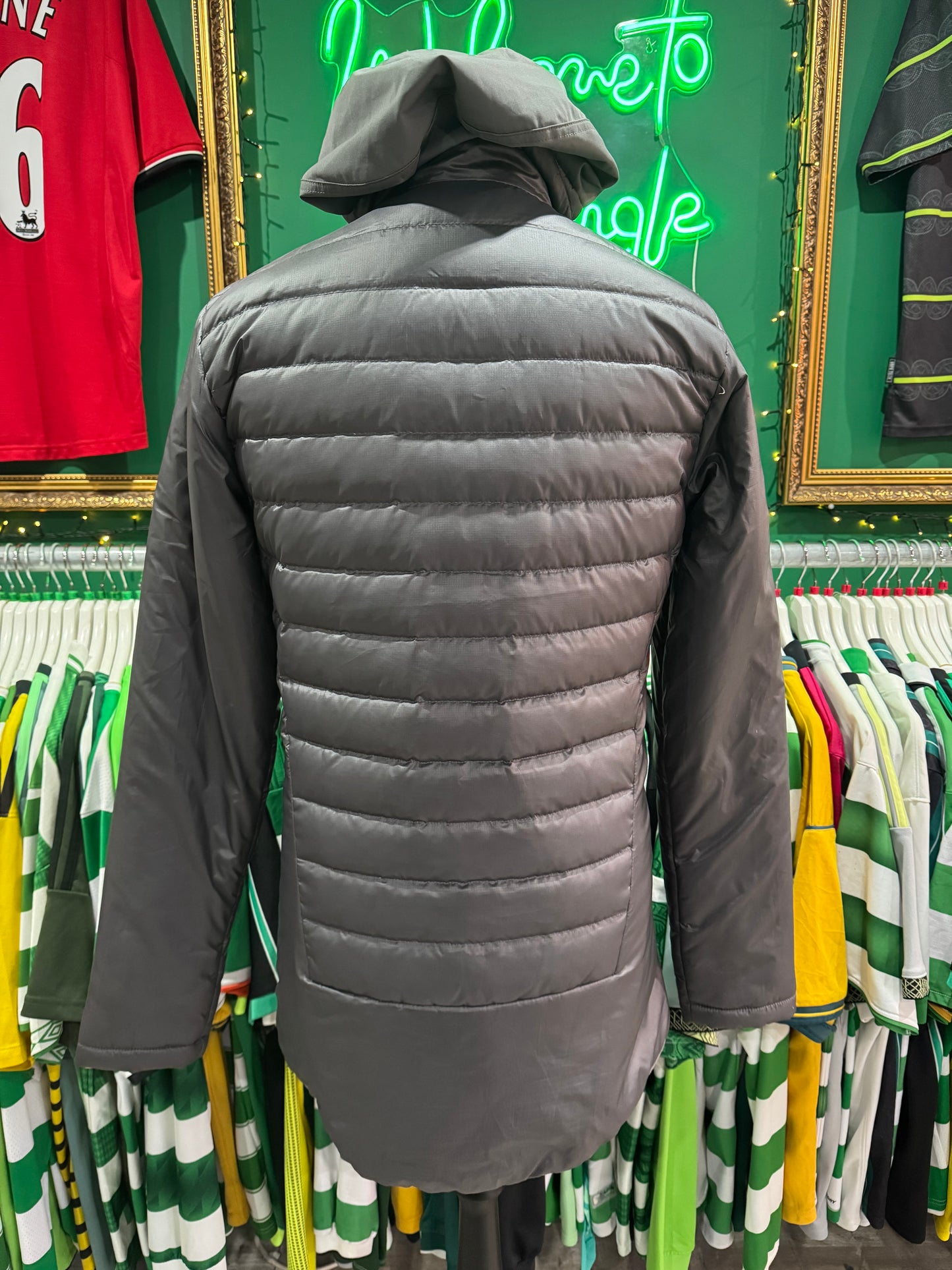 Celtic padded puffer coach jacket new balance small