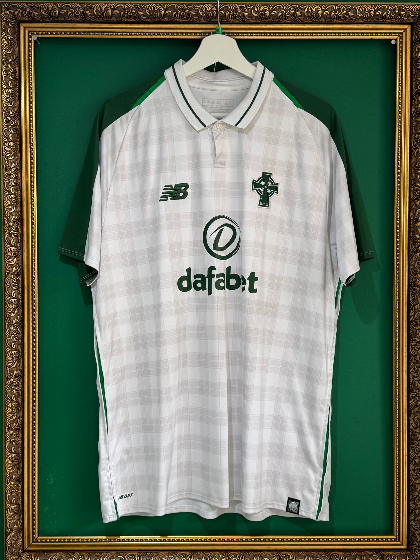 Celtic 2018/19 away xlarge