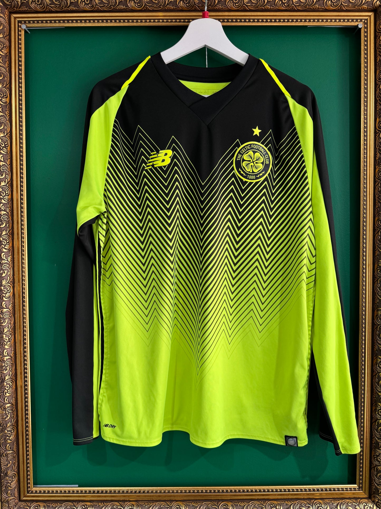 Celtic 2018/19 third shirt large ls unsponsored