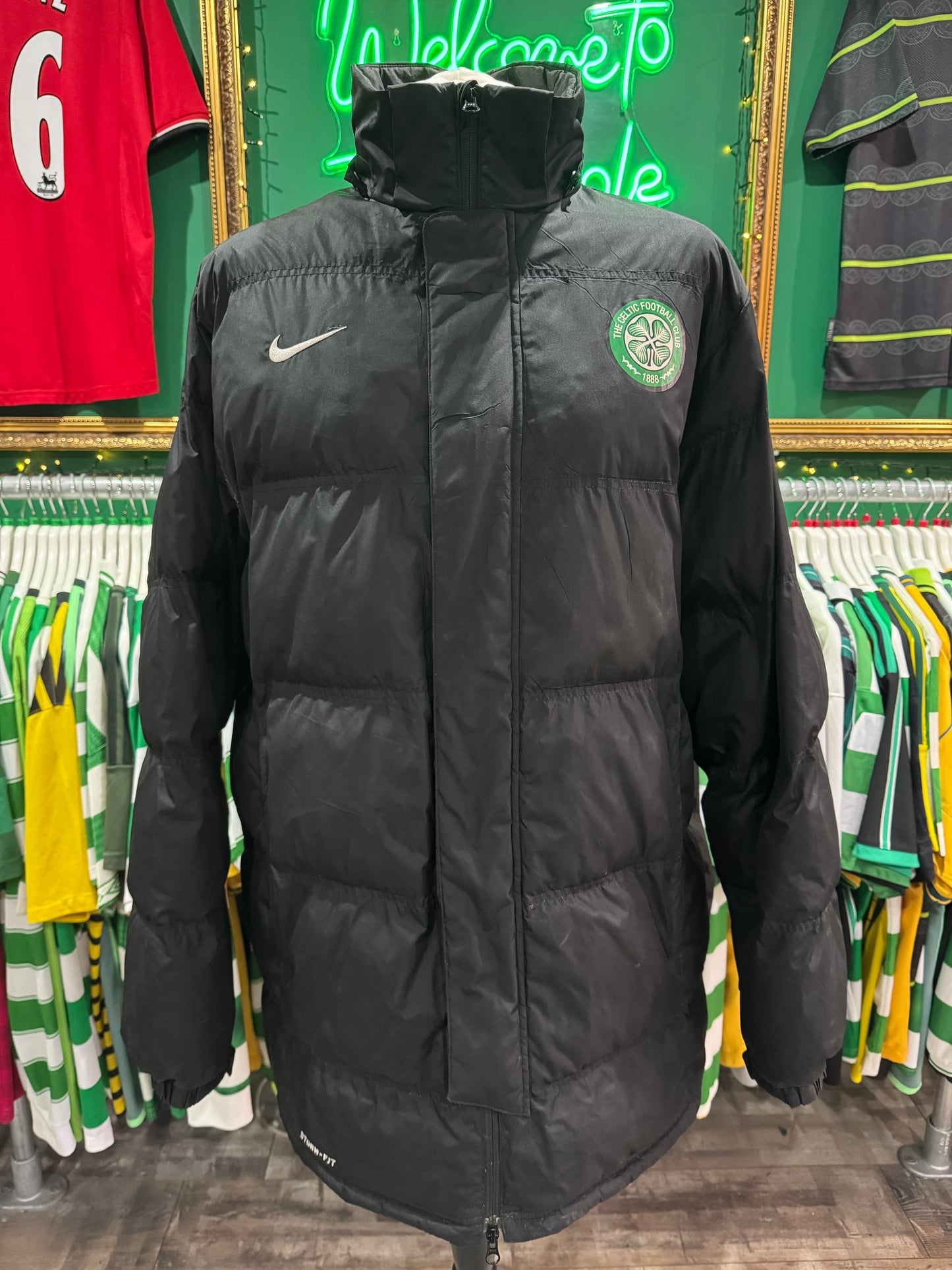 Celtic padded puffer coach jacket xlarge nike