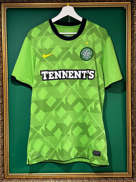 Celtic 2010/11 away medium