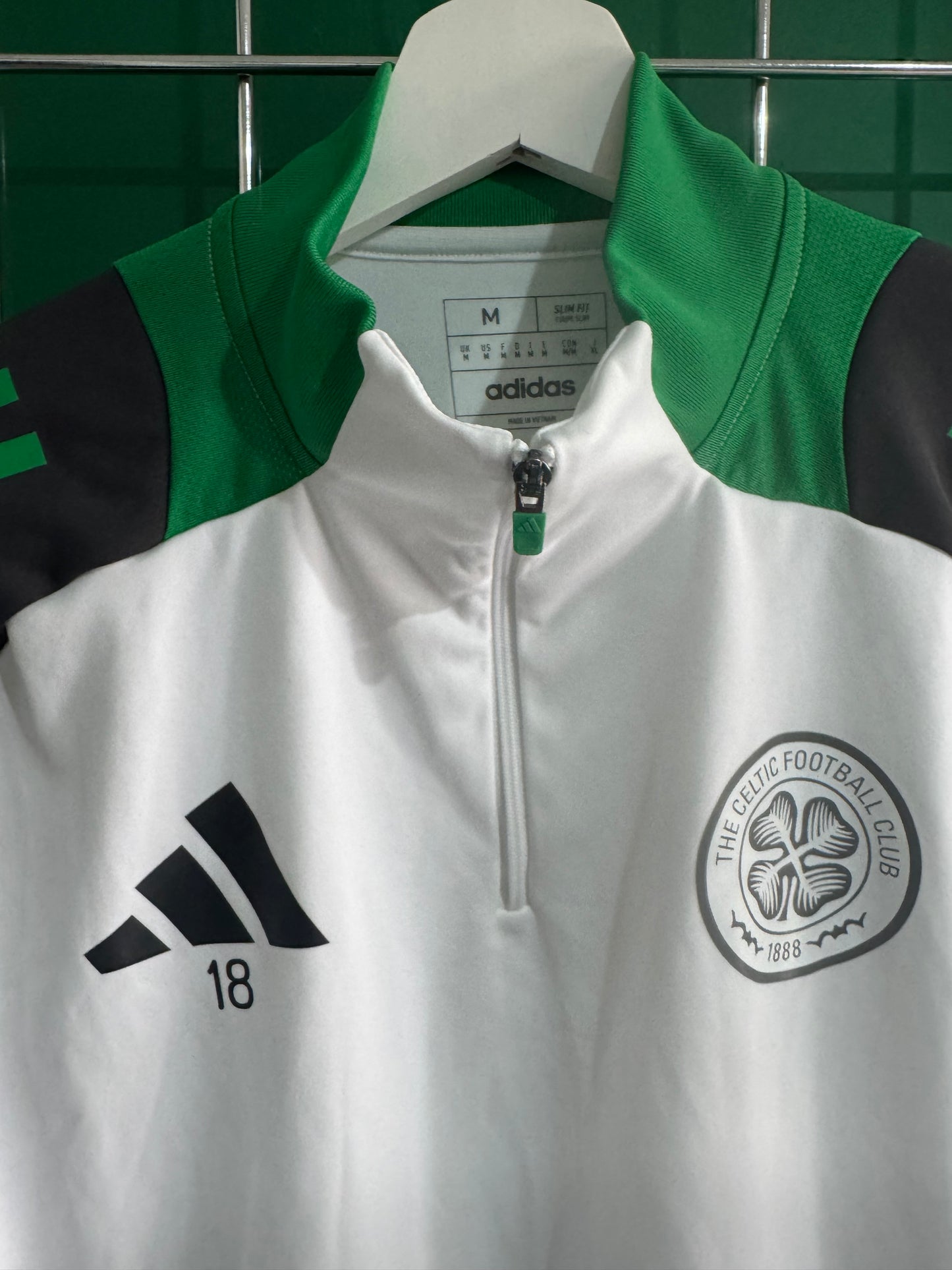 Yuki Kobayashi 18 worn Celtic training half zip medium