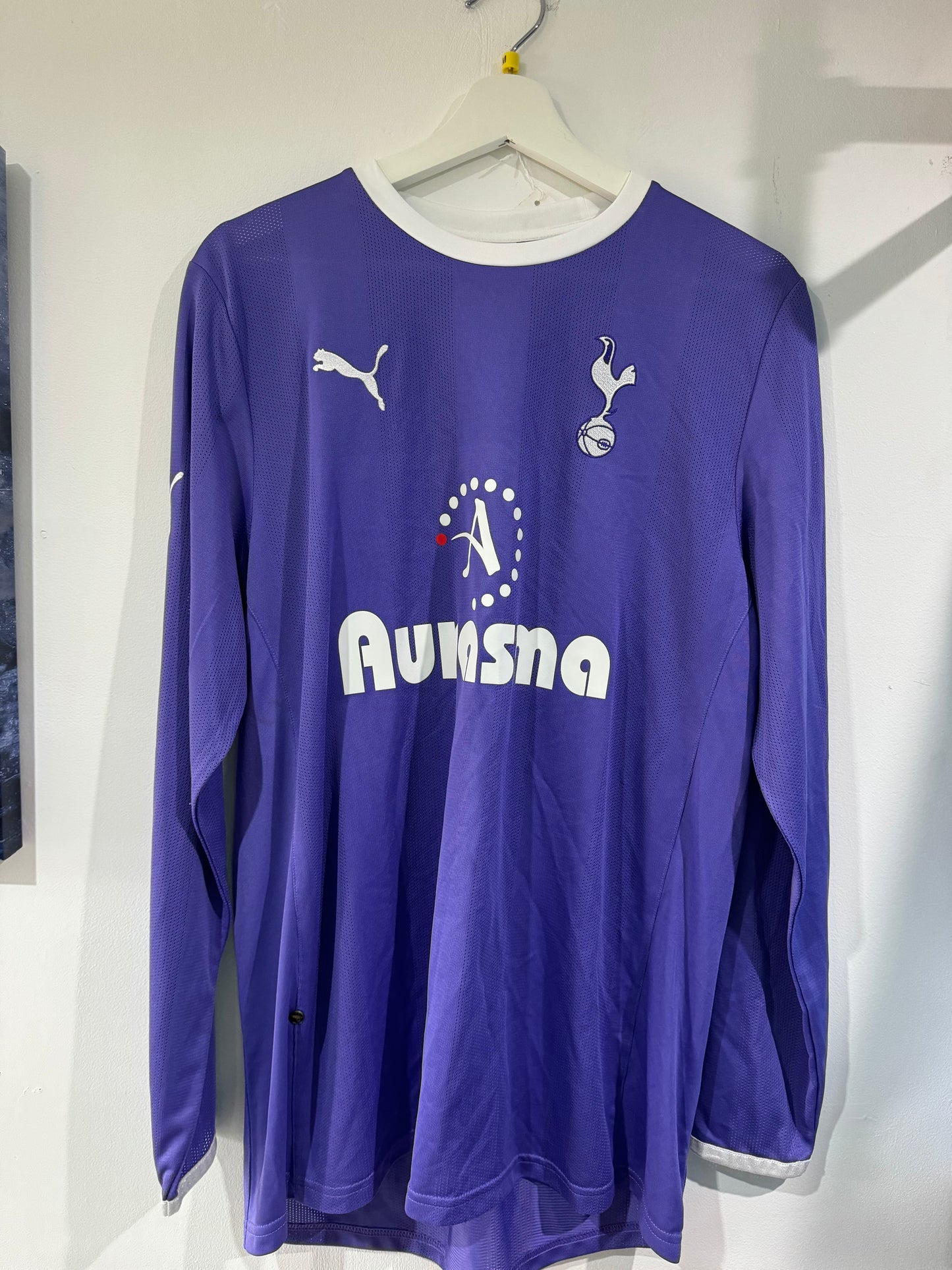 Tottenham 2011/12 away medium ls