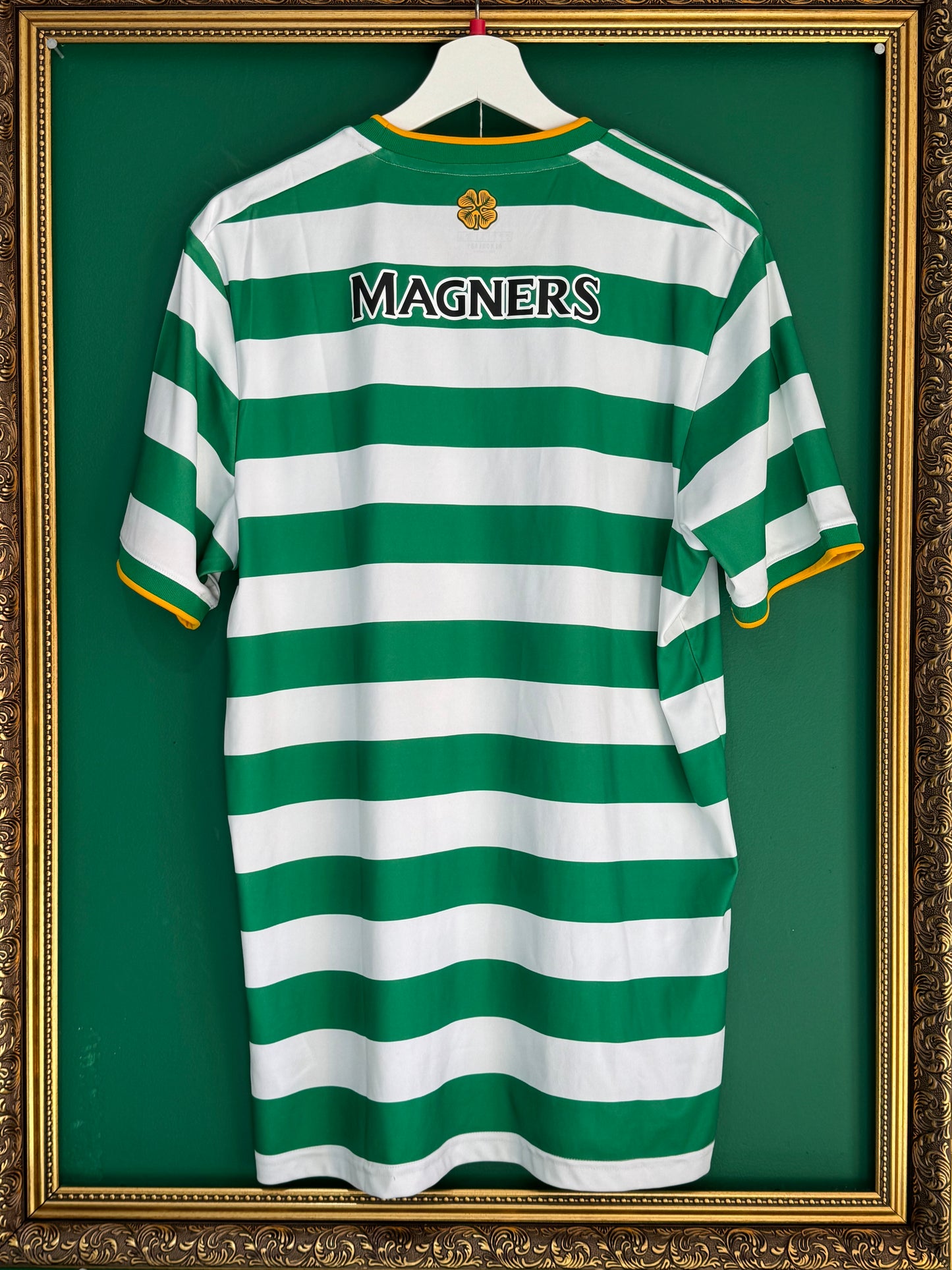 Celtic 2020/21 home shirt large