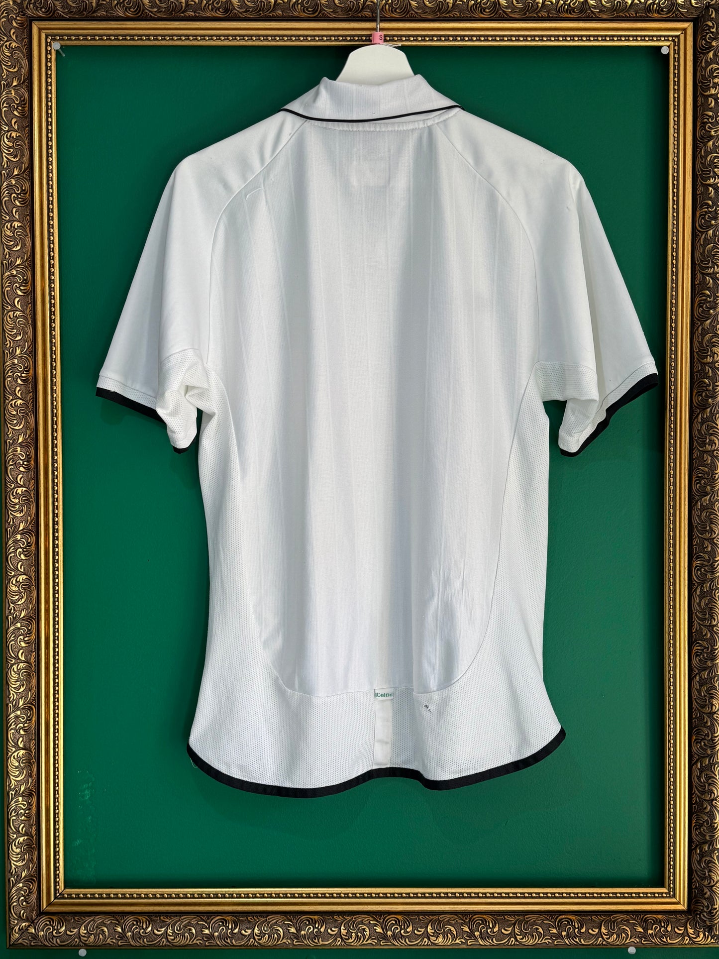 Celtic 2001/02 away small