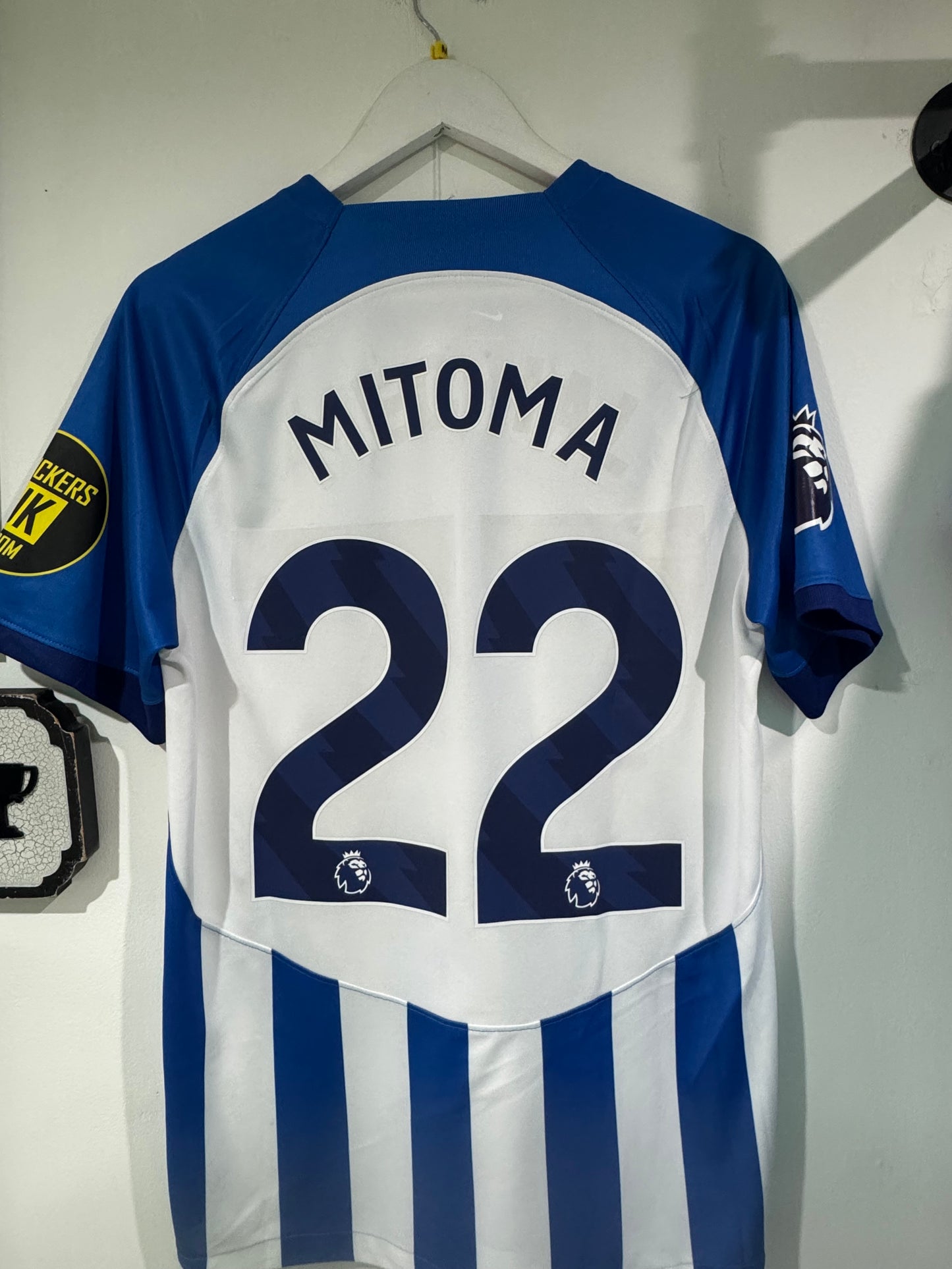 Brighton 2023/24 home shirt medium Mitoma 22