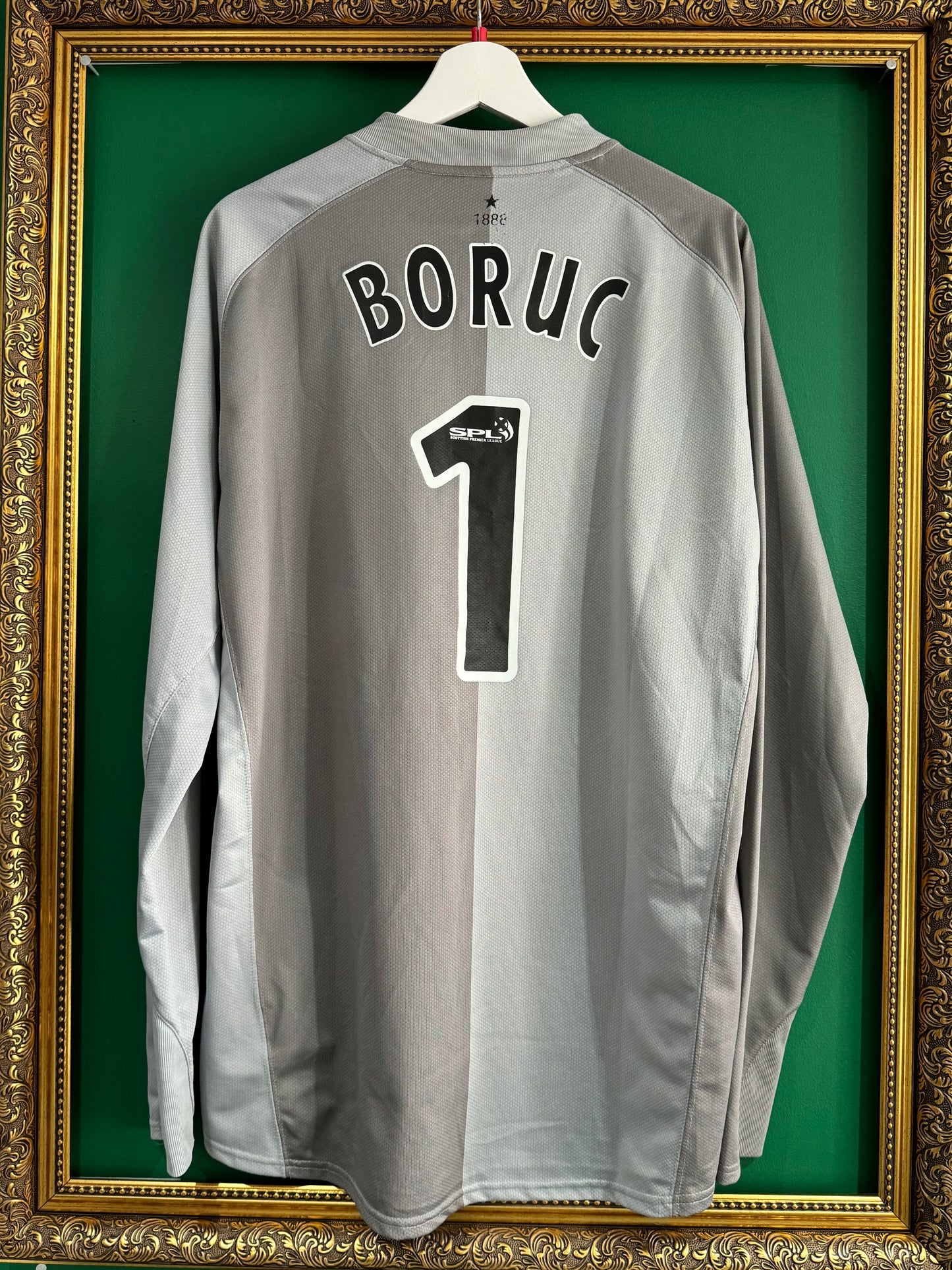 Celtic 2006/07 home gk Boruc 1 large