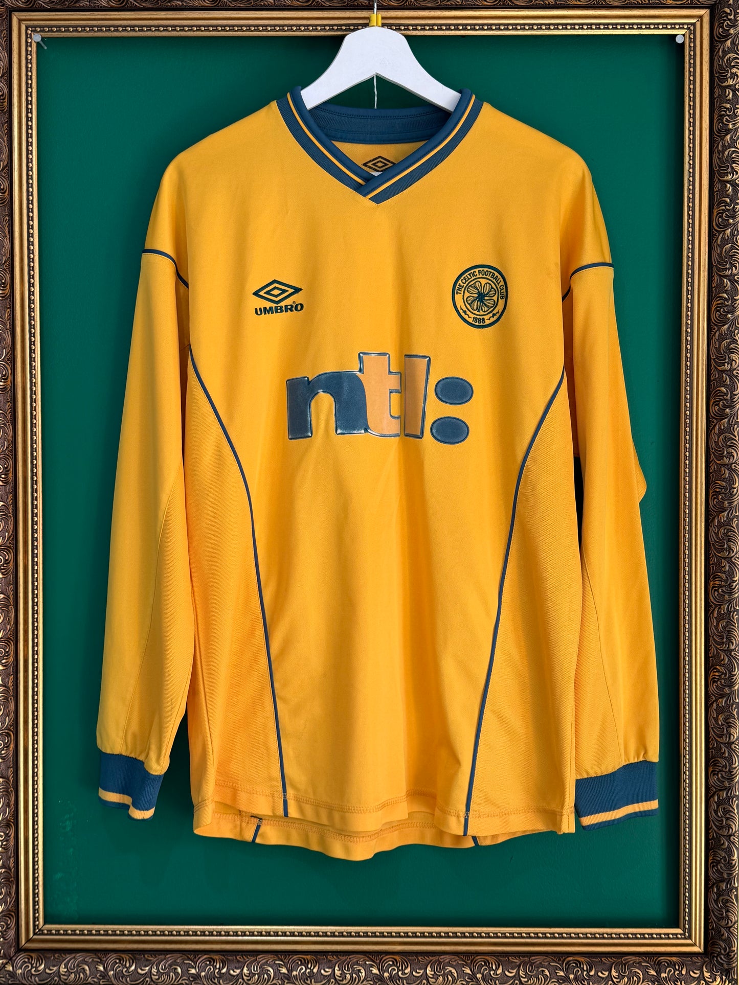 Celtic 2000/01 away medium long sleeve