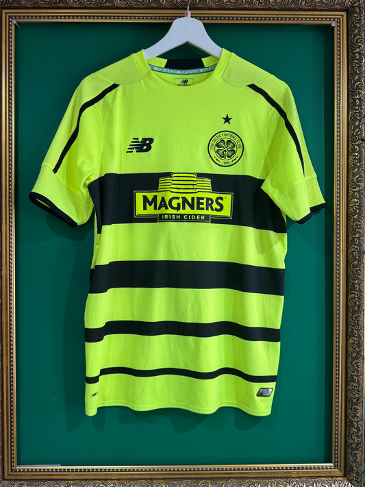 Celtic 2015/16 third shirt small