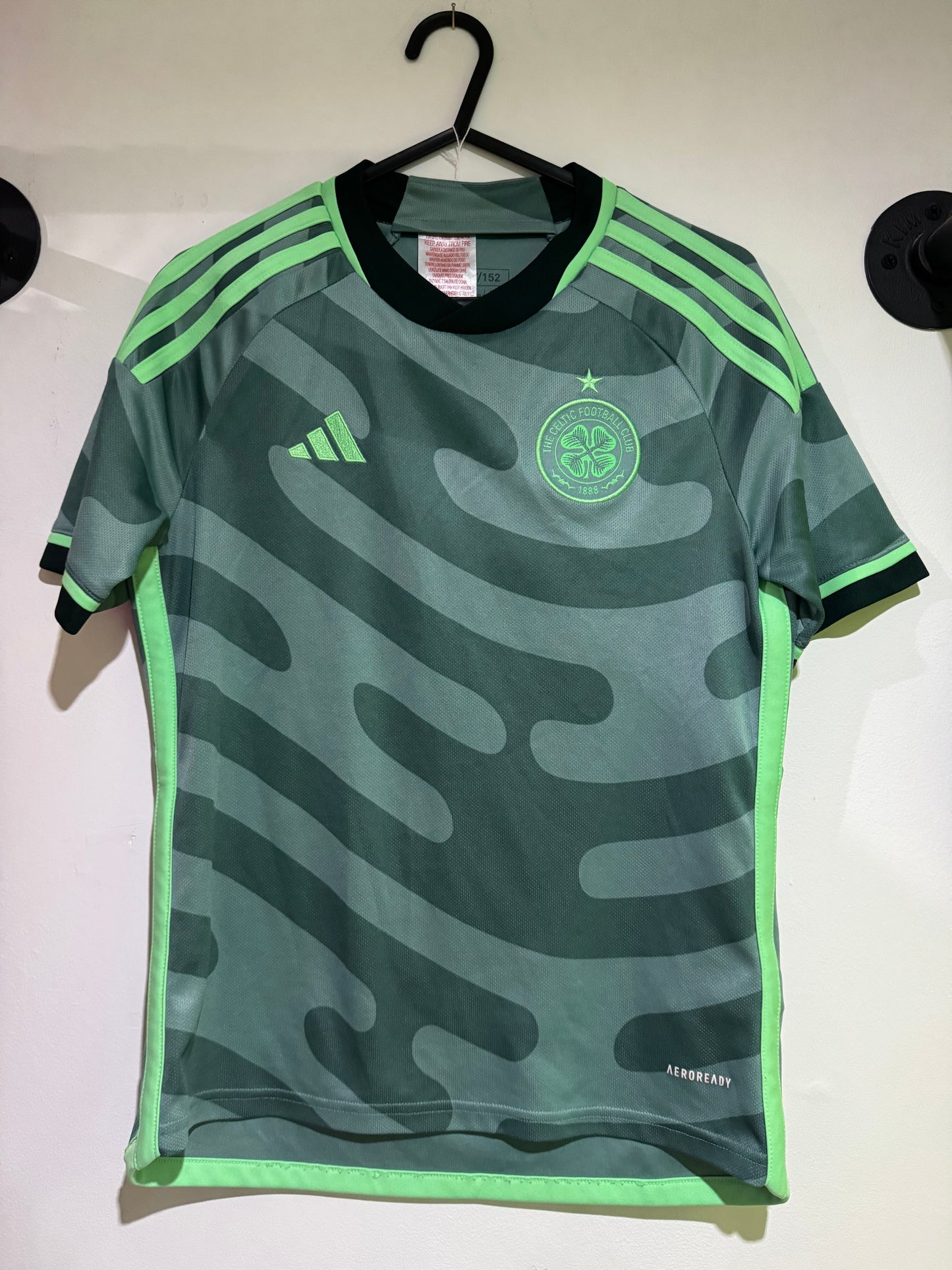 Celtic 2023/24 third shirt 11-12 years