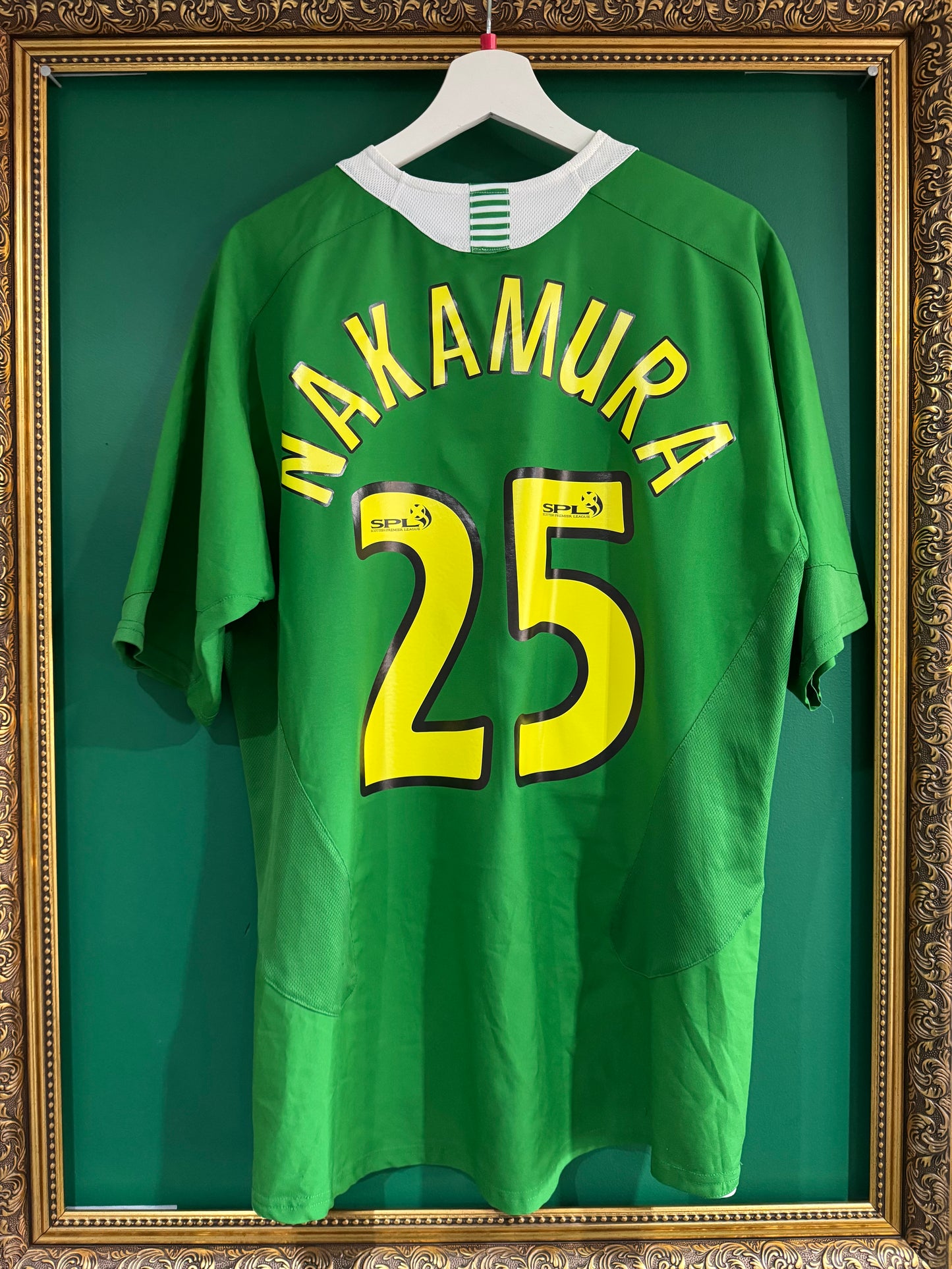 Celtic 2005/06 away shirt large Nakamura 25