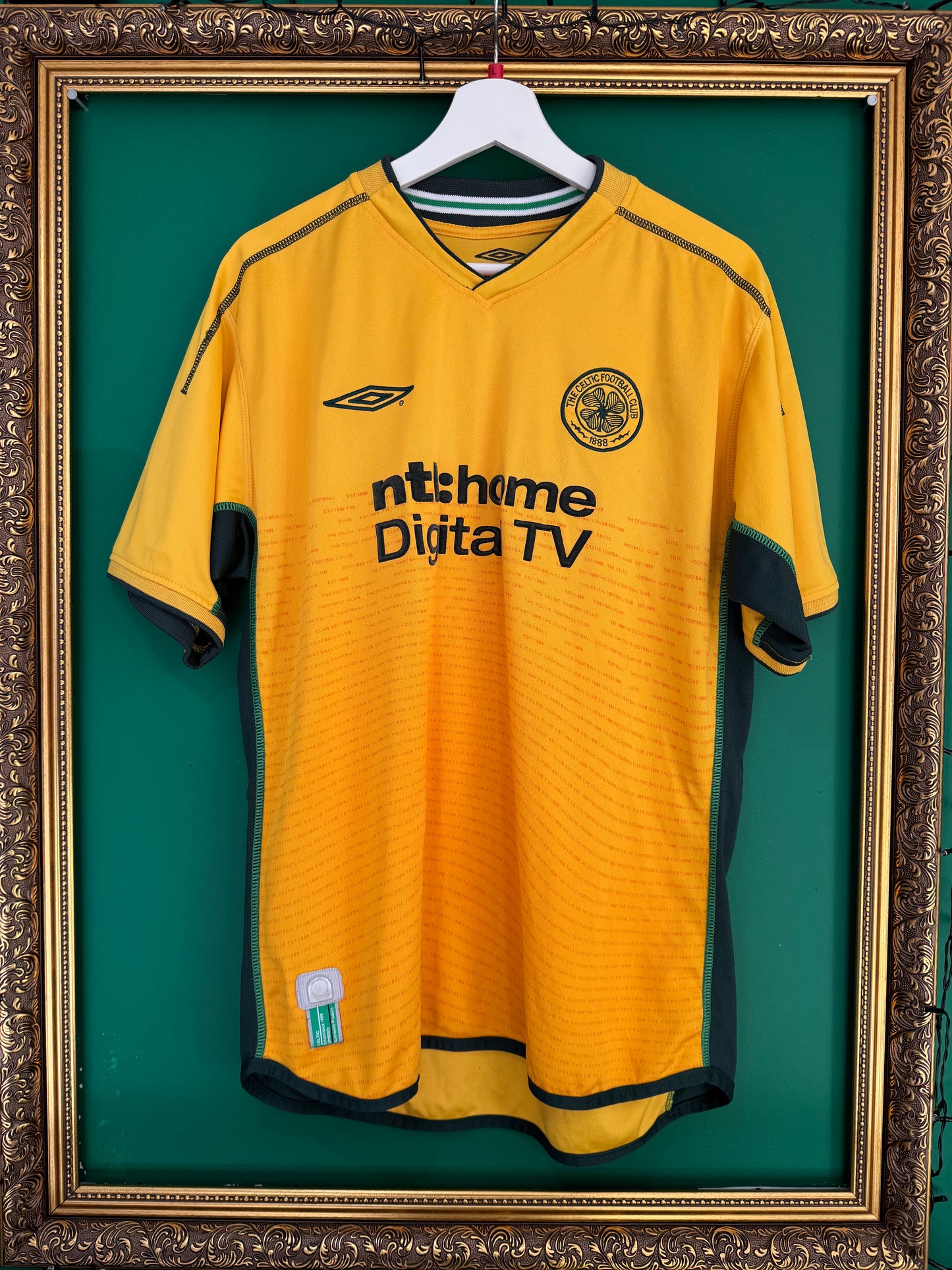 Celtic 2002/03 away large Petrov 19