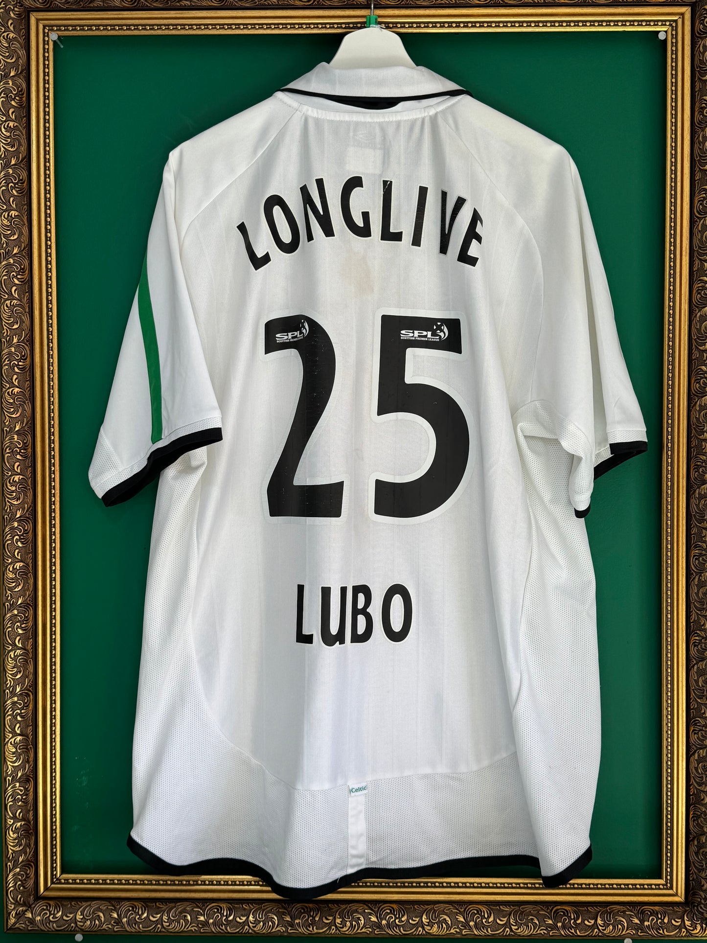 Celtic 2001/02 away Lubo 25 print