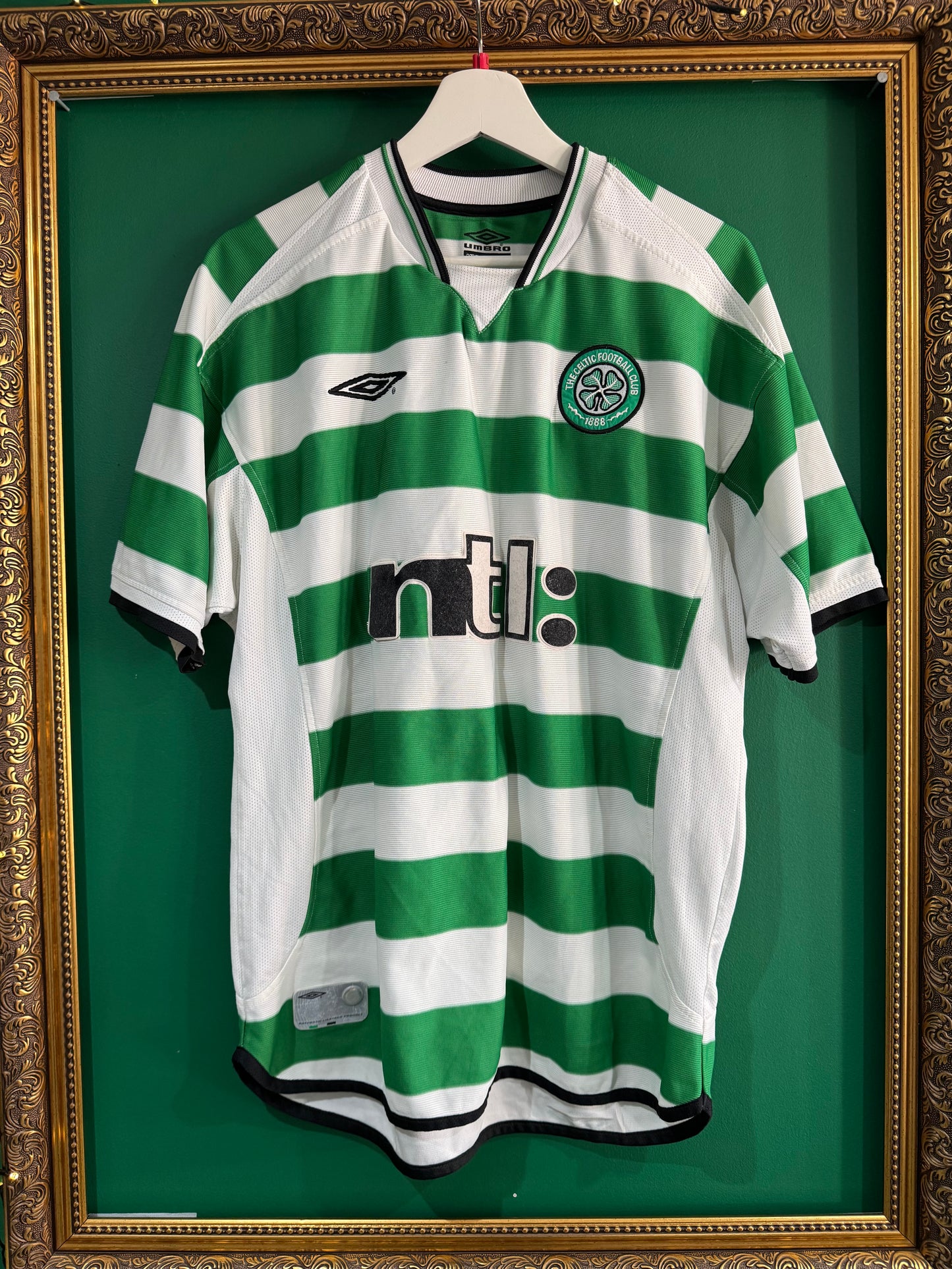 Celtic 2001/03 home shirt Larsson large