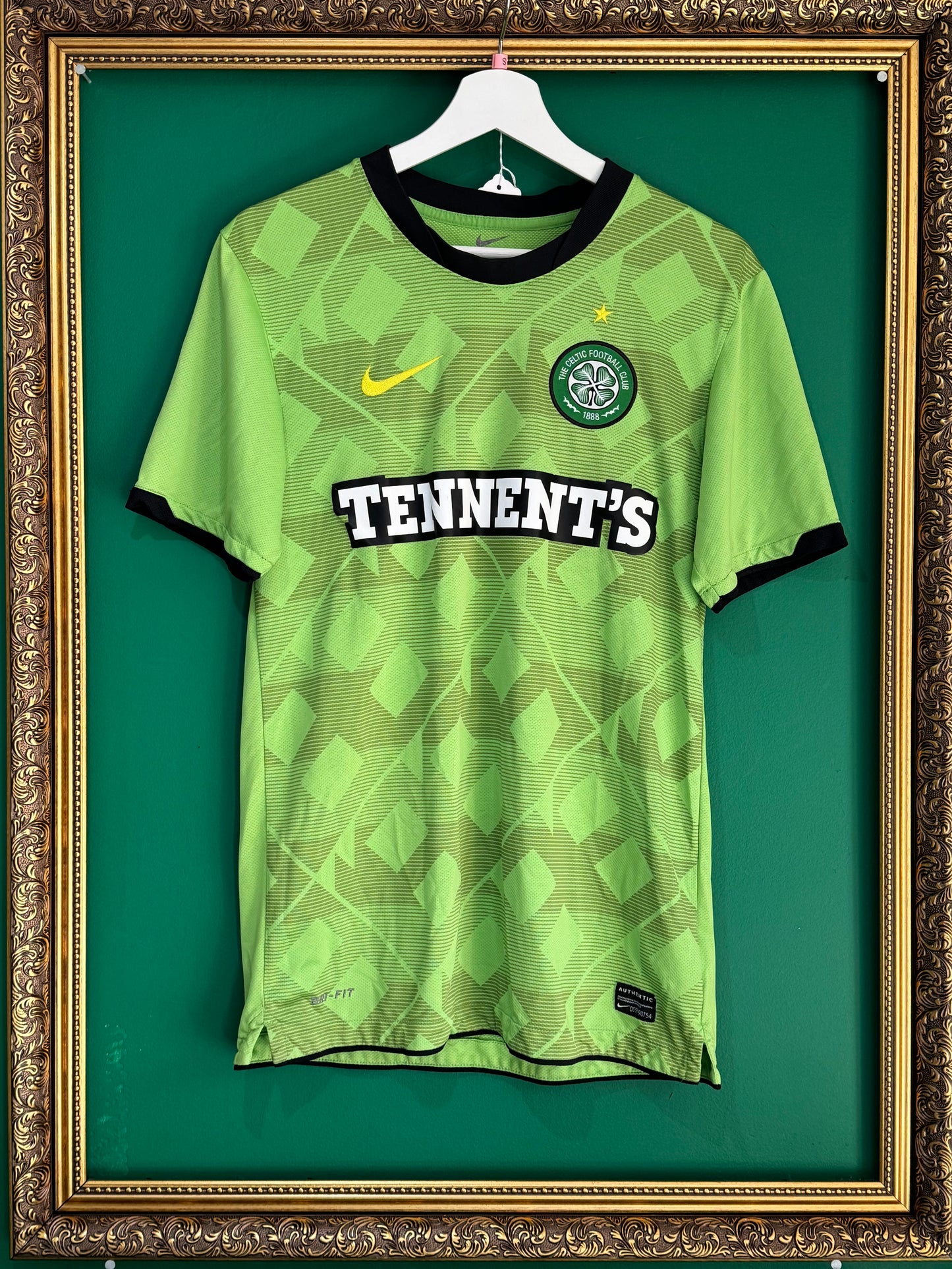 Celtic 2011/12 away small