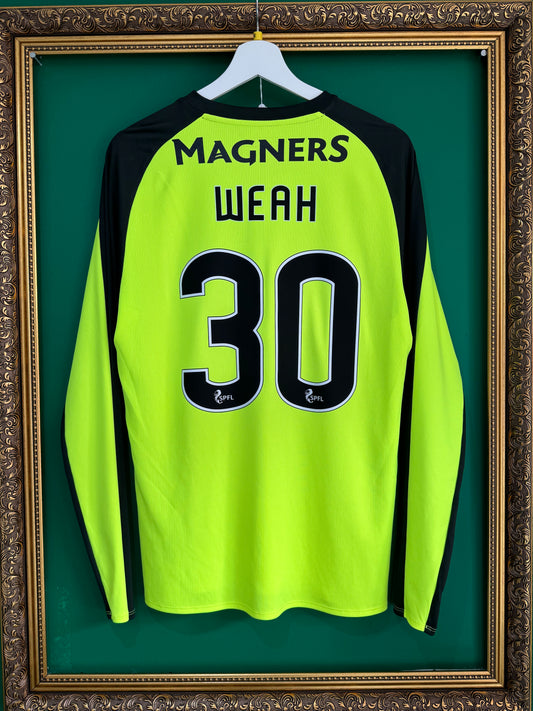 Celtic 2005/06 away medium Weah 30