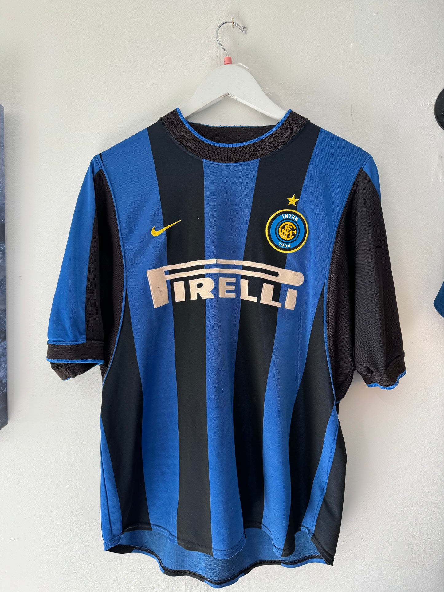 Inter Milan 2000/01 home Vieri 32 small