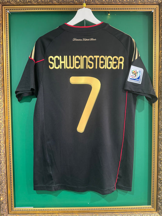 Germany 2010 away shirt medium Schweinsteiger 7