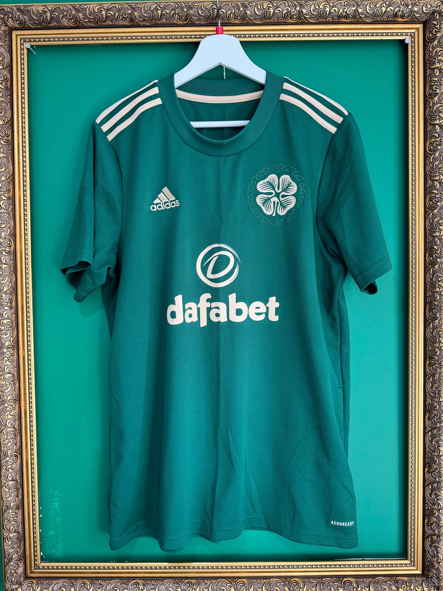 Celtic 2021/22 away large