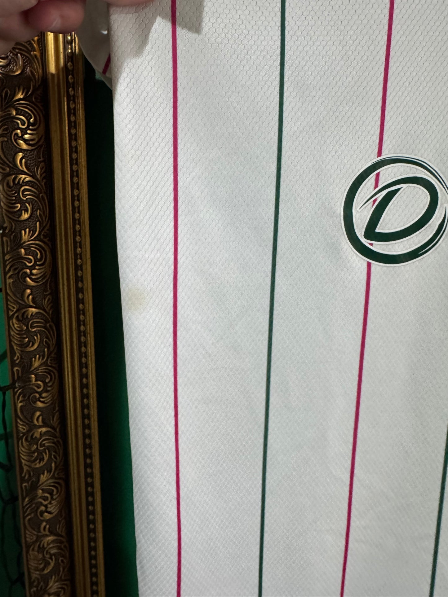 Celtic 2021/22 third shirt large