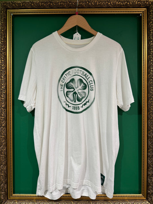 Celtic crest tshirt large