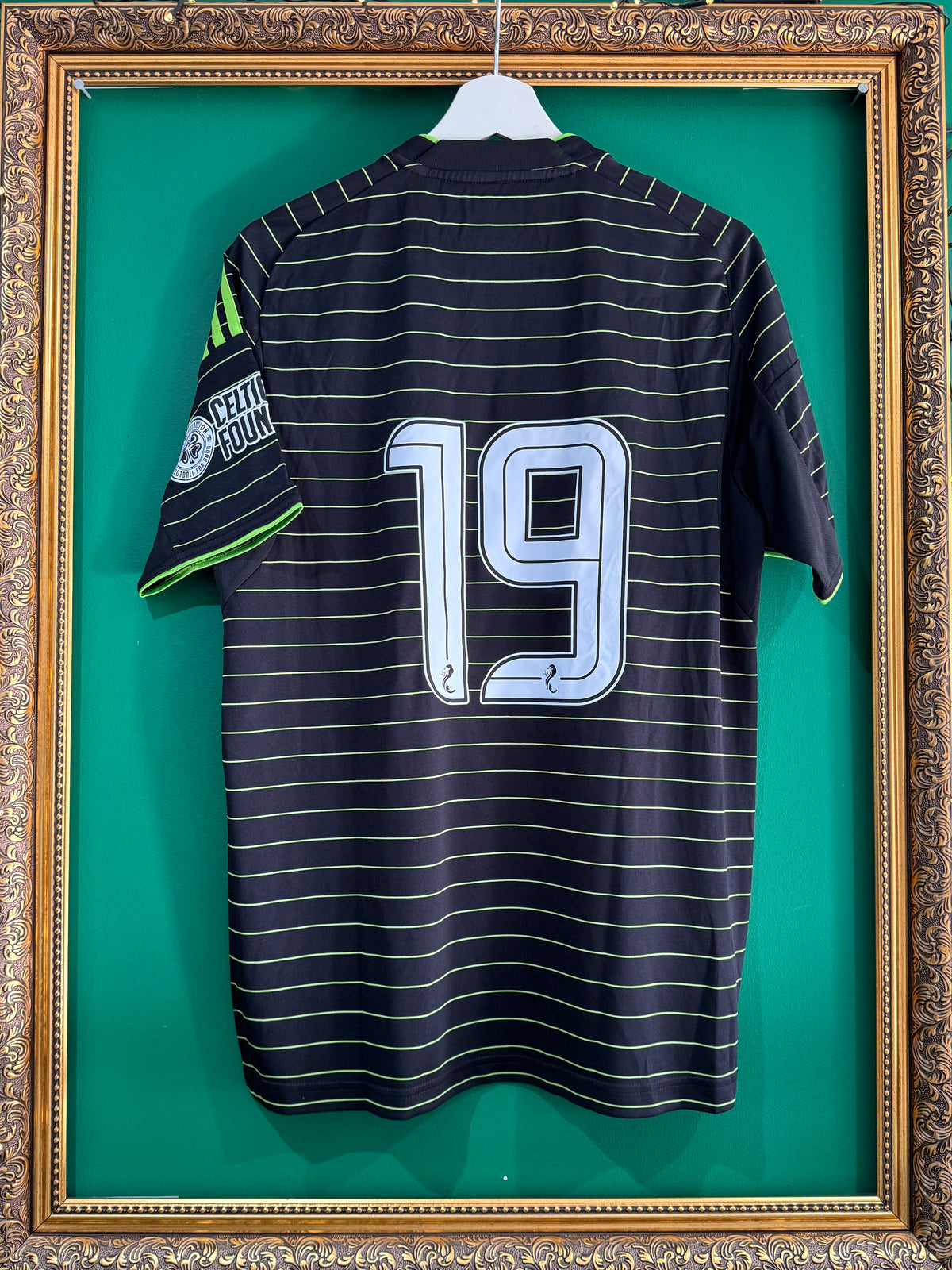 Celtic 2025/26 away pre season medium 19 (Osmond)