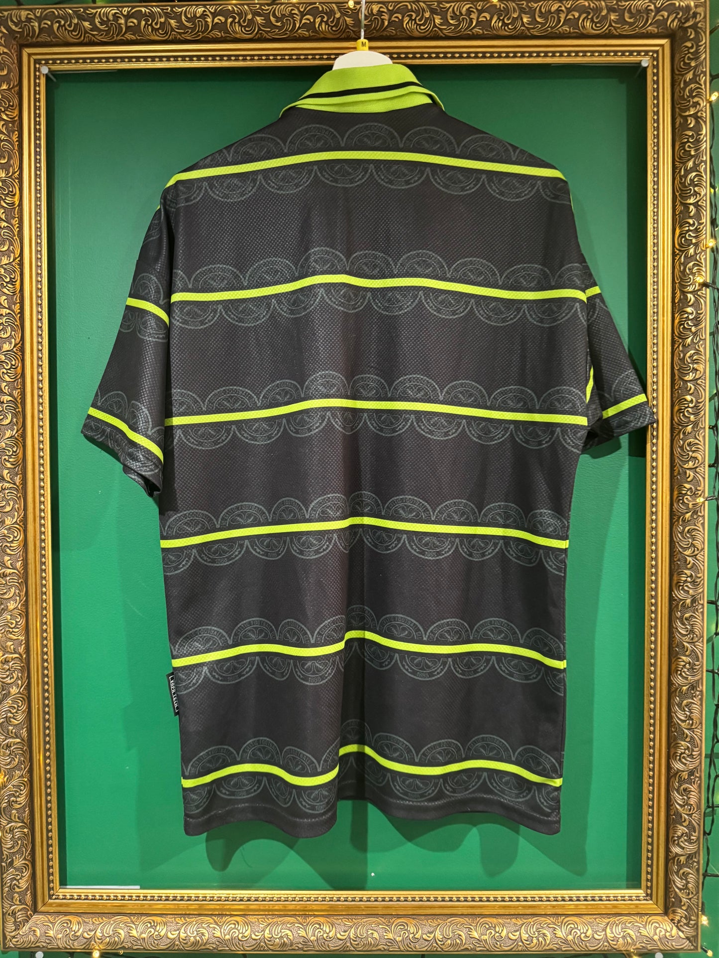 Celtic 1999/00 away shirt medium