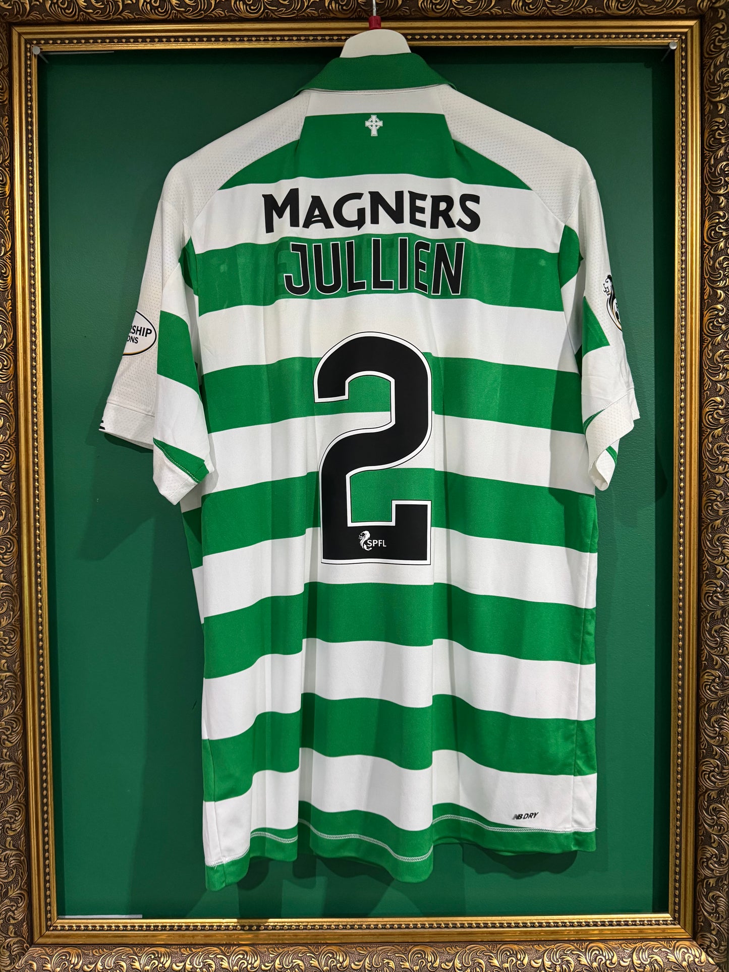 Celtic 2019/20 home shirt large Jullien 2