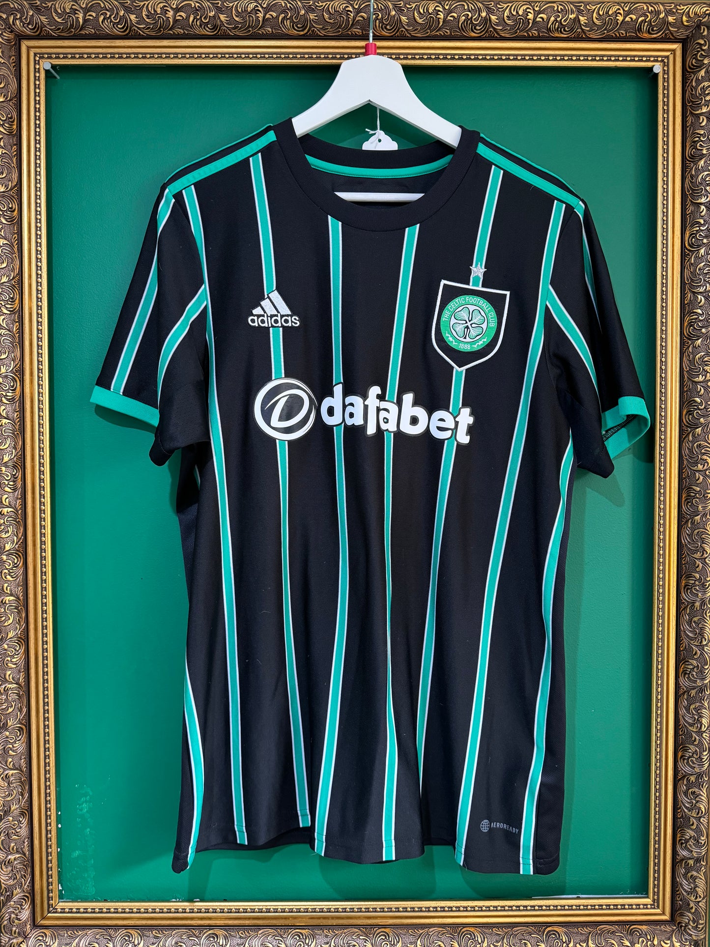 Celtic 2022/23 away large Carter Vickers 20