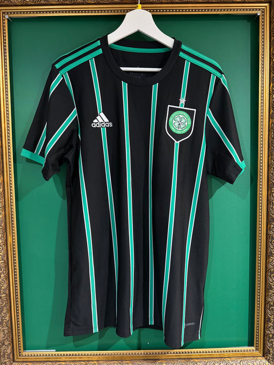 Celtic 2022/23 away shirt medium unsponsored