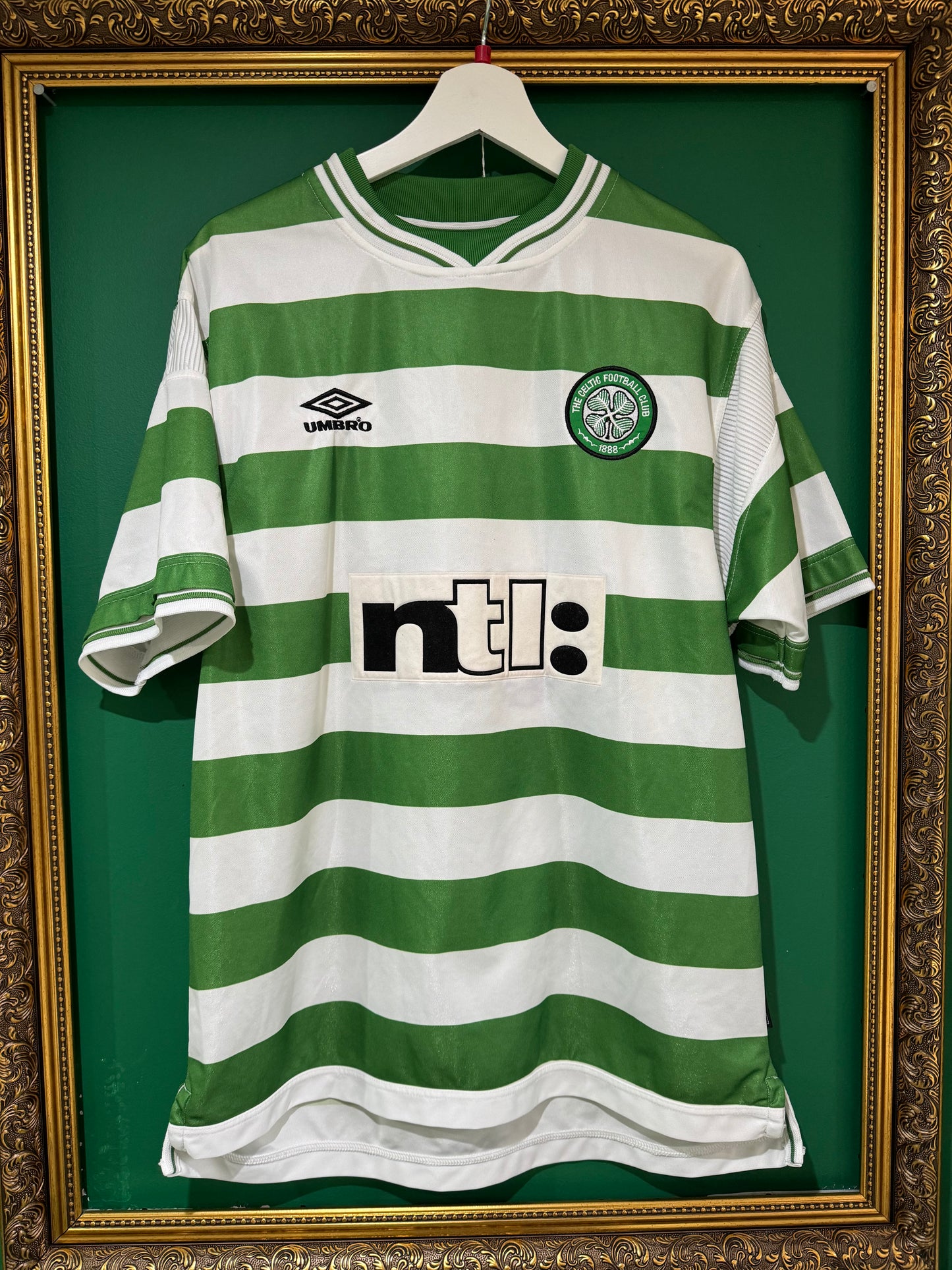 Celtic 1999/01 home large Viduka 36