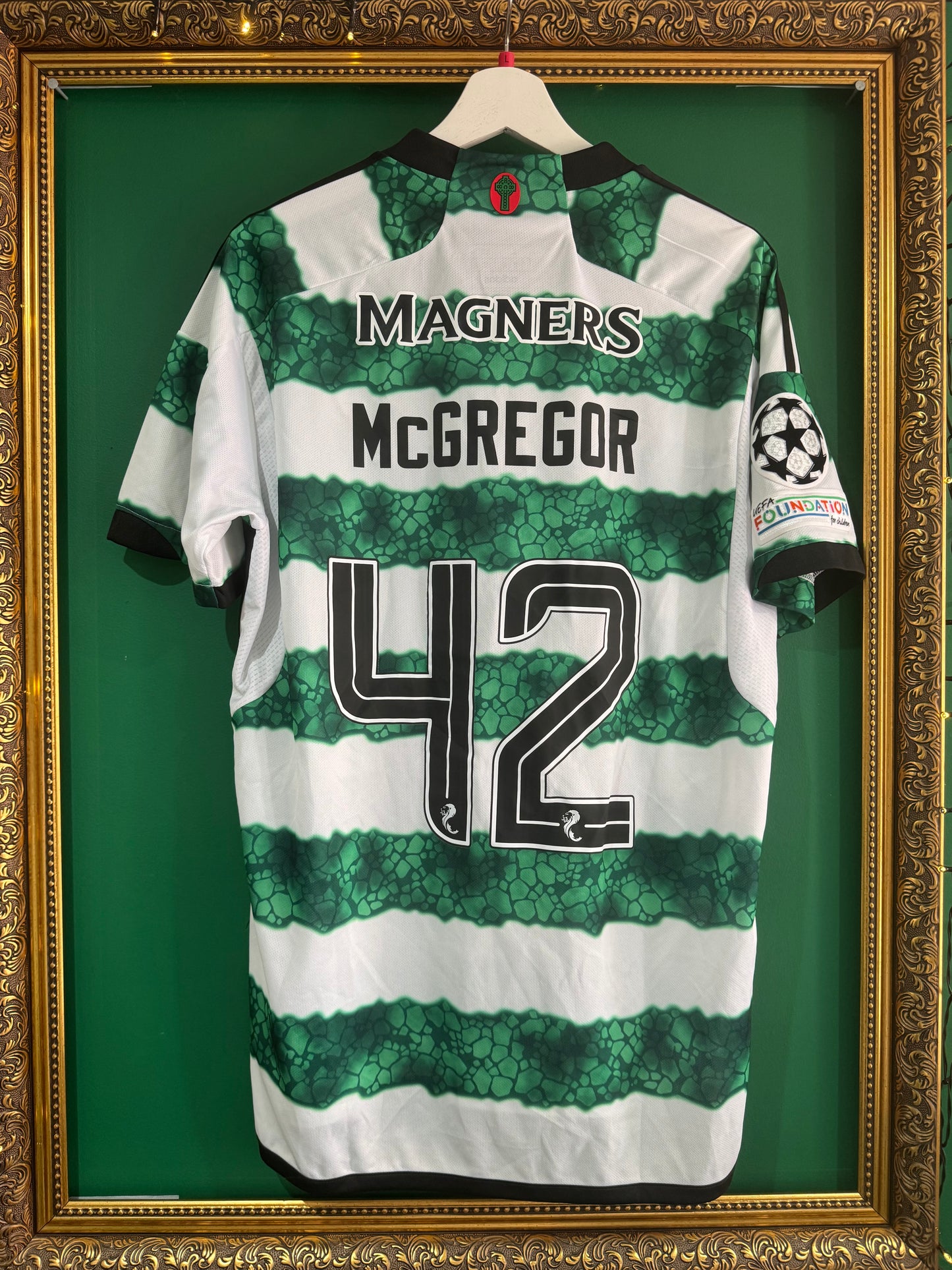 Celtic 2023/24 home shirt large McGregor 42