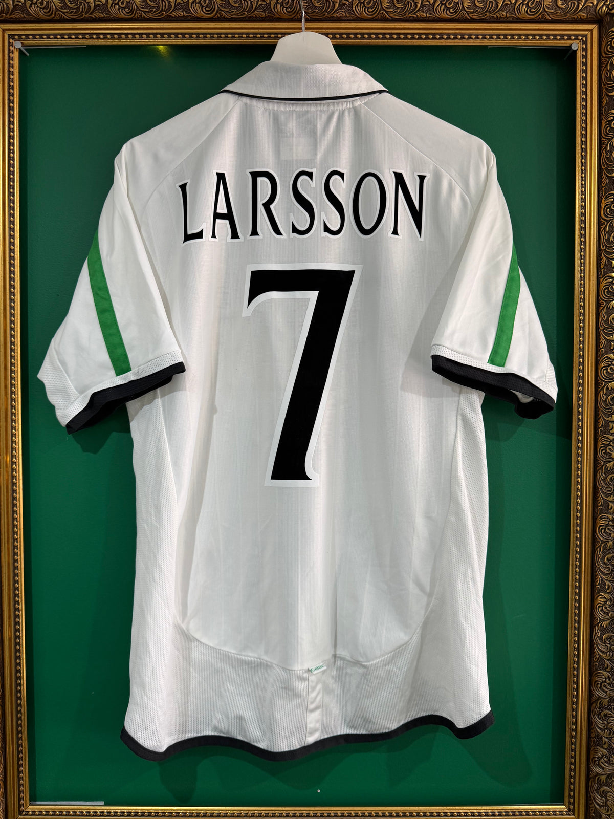Celtic 2001/02 away shirt medium Larsson 7