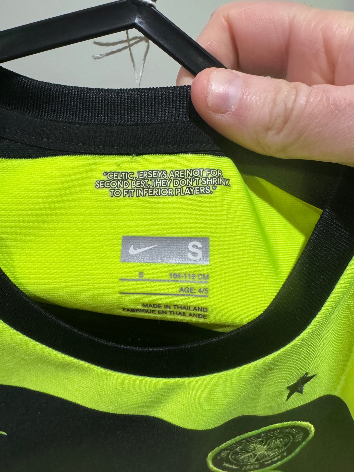 Celtic 2009/10 away shirt 4-5 years