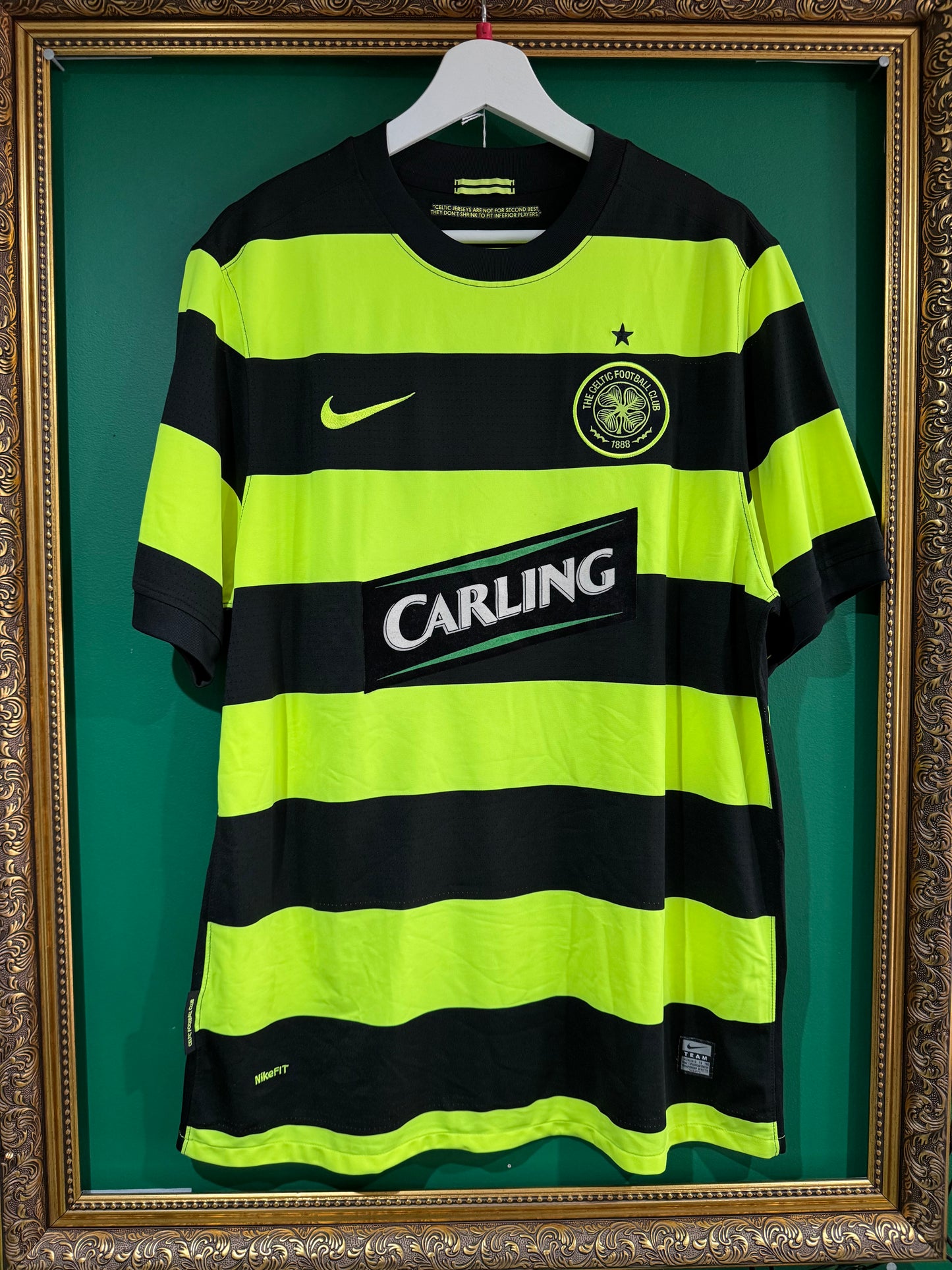 Celtic 2009/10 away shirt large Di Canio 7