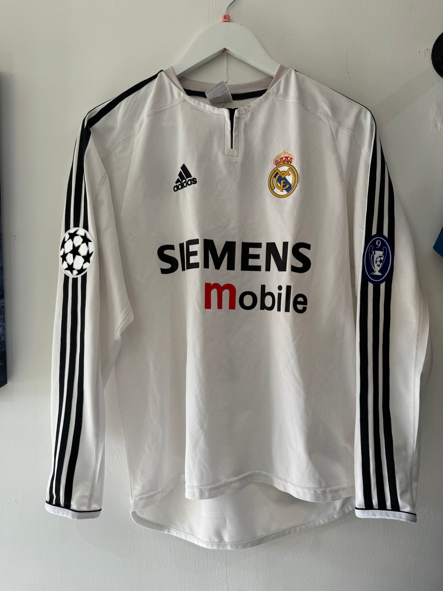 Real Madrid 2003/04 home small Ronaldo 9