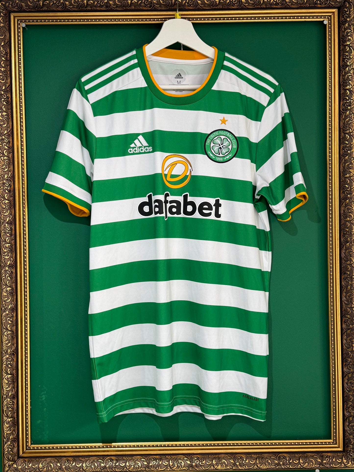 Celtic 2020/21 home medium