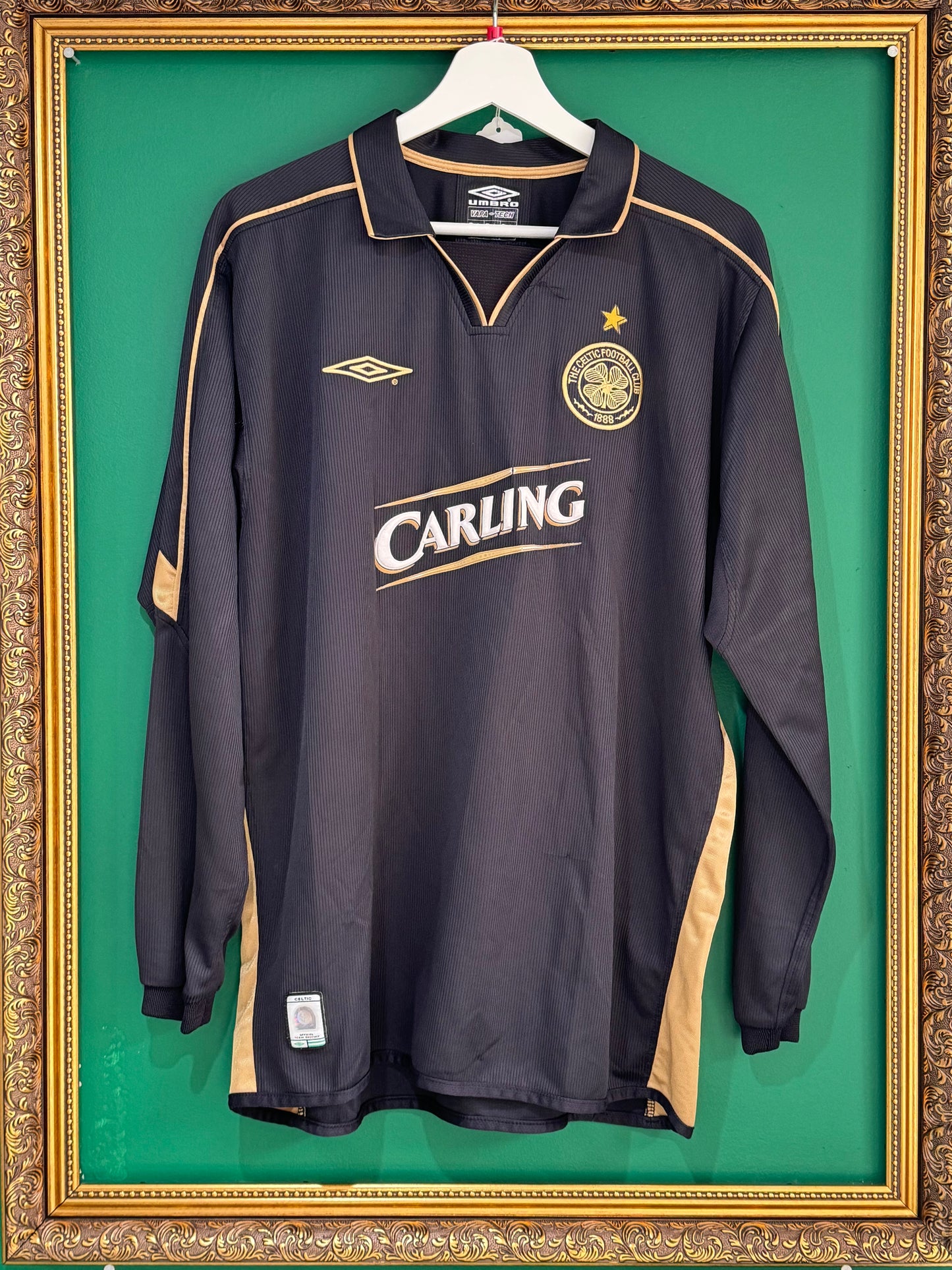 Celtic 2003/04 away large 7