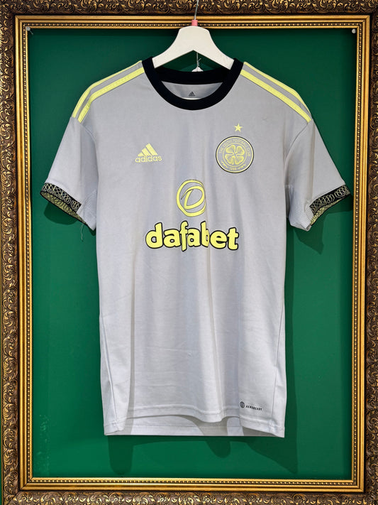 Celtic 2022/23 third small