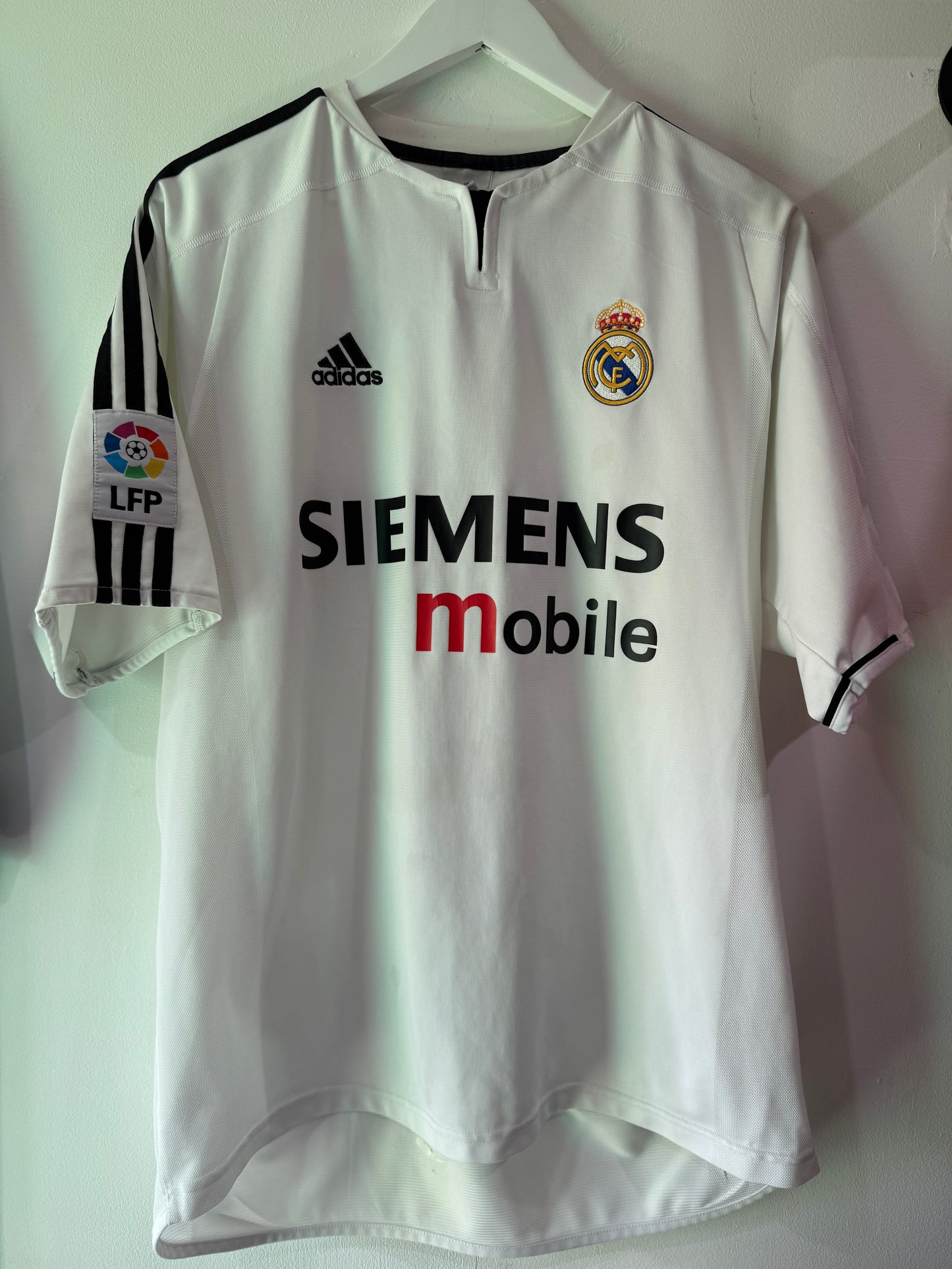 Real Madrid 2003/04 home large Ronaldo 9