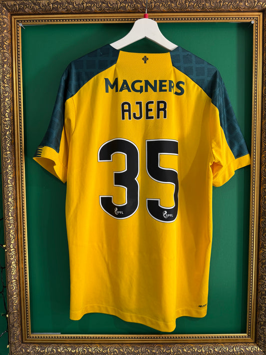 Celtic 2019/20 away shirt large Ajer 35