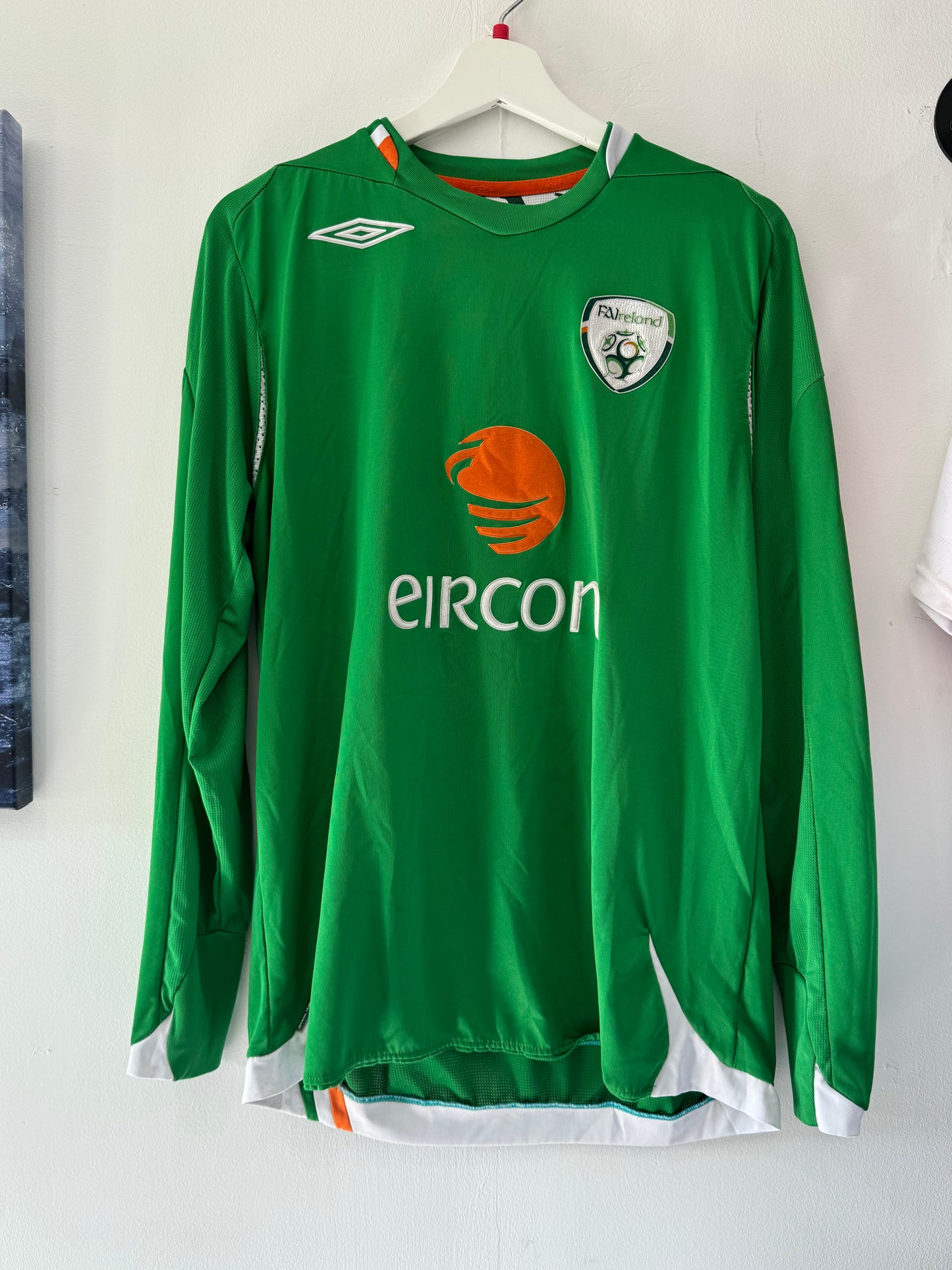 Rep of Ireland 2006 home large ls