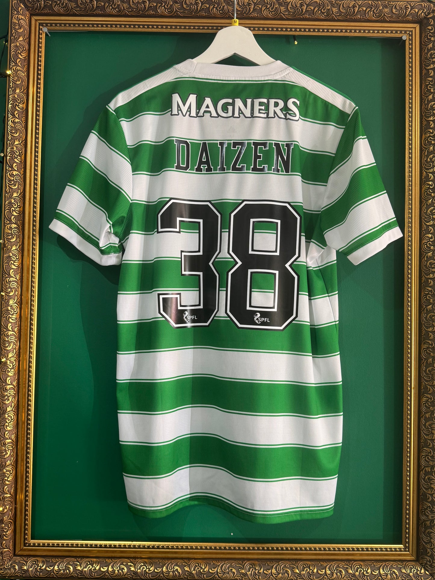 Celtic 2021/22 home shirt medium Daizen 38