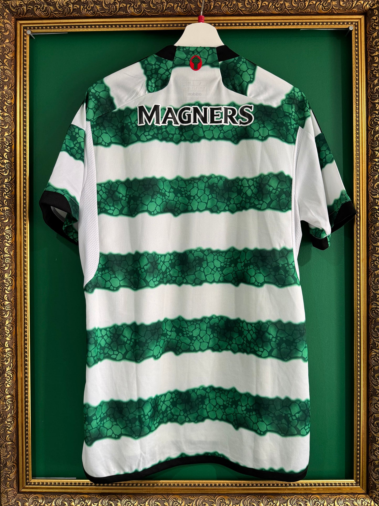Celtic 2023/24 home shirt large