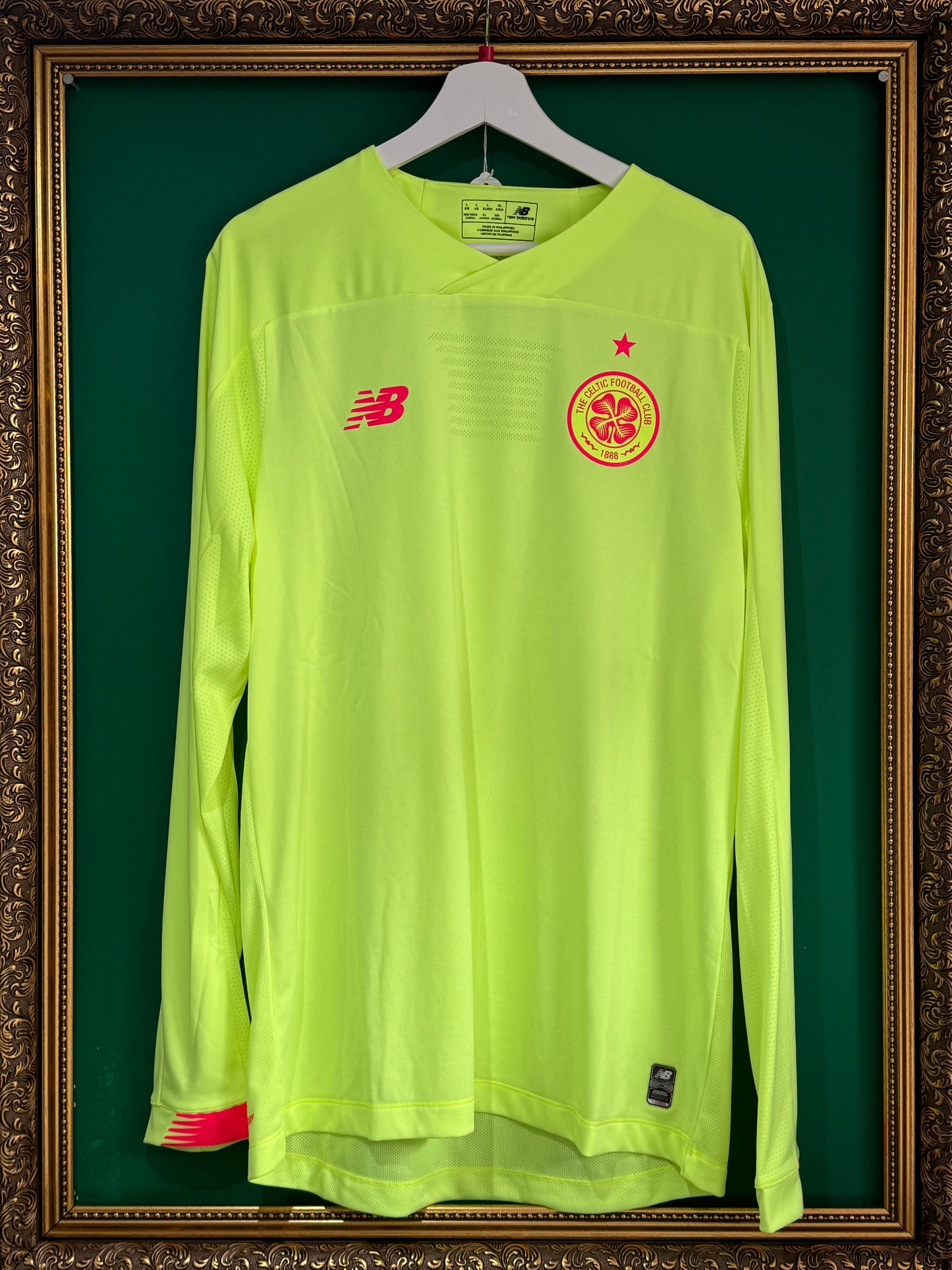 Celtic 2019/20 goalkeeper third large